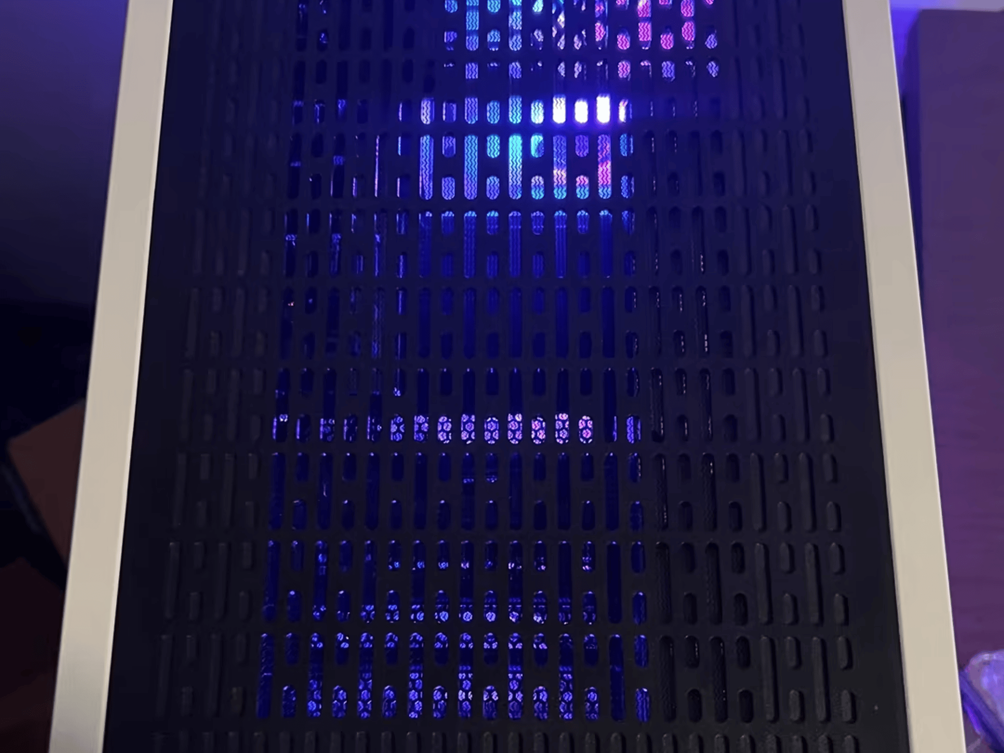 "Panda" / Ryzen 7 3800xt, Rx 6700xt gaming pc