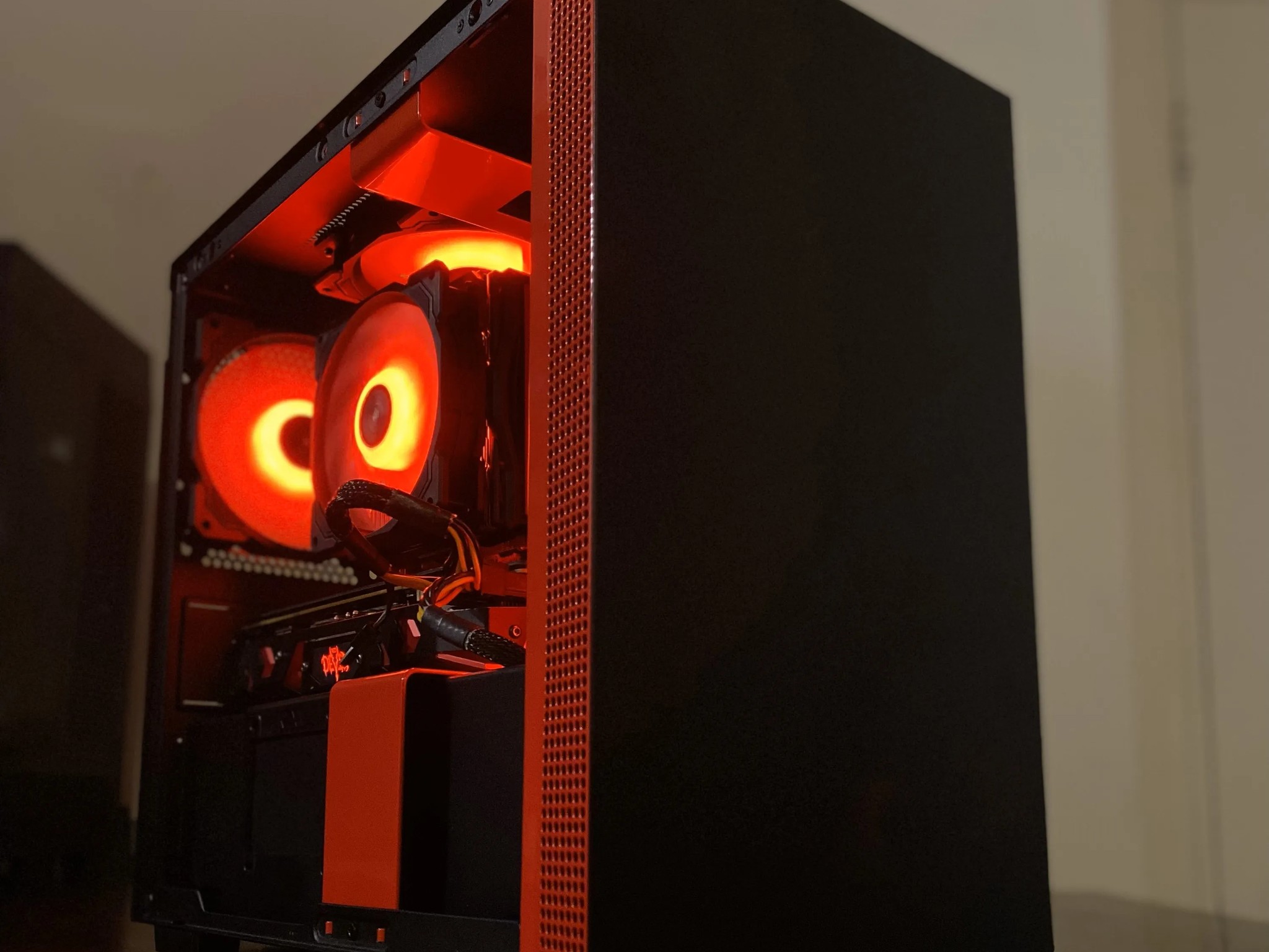 i5 8600T | RX 580 8GB | 16gb Ram