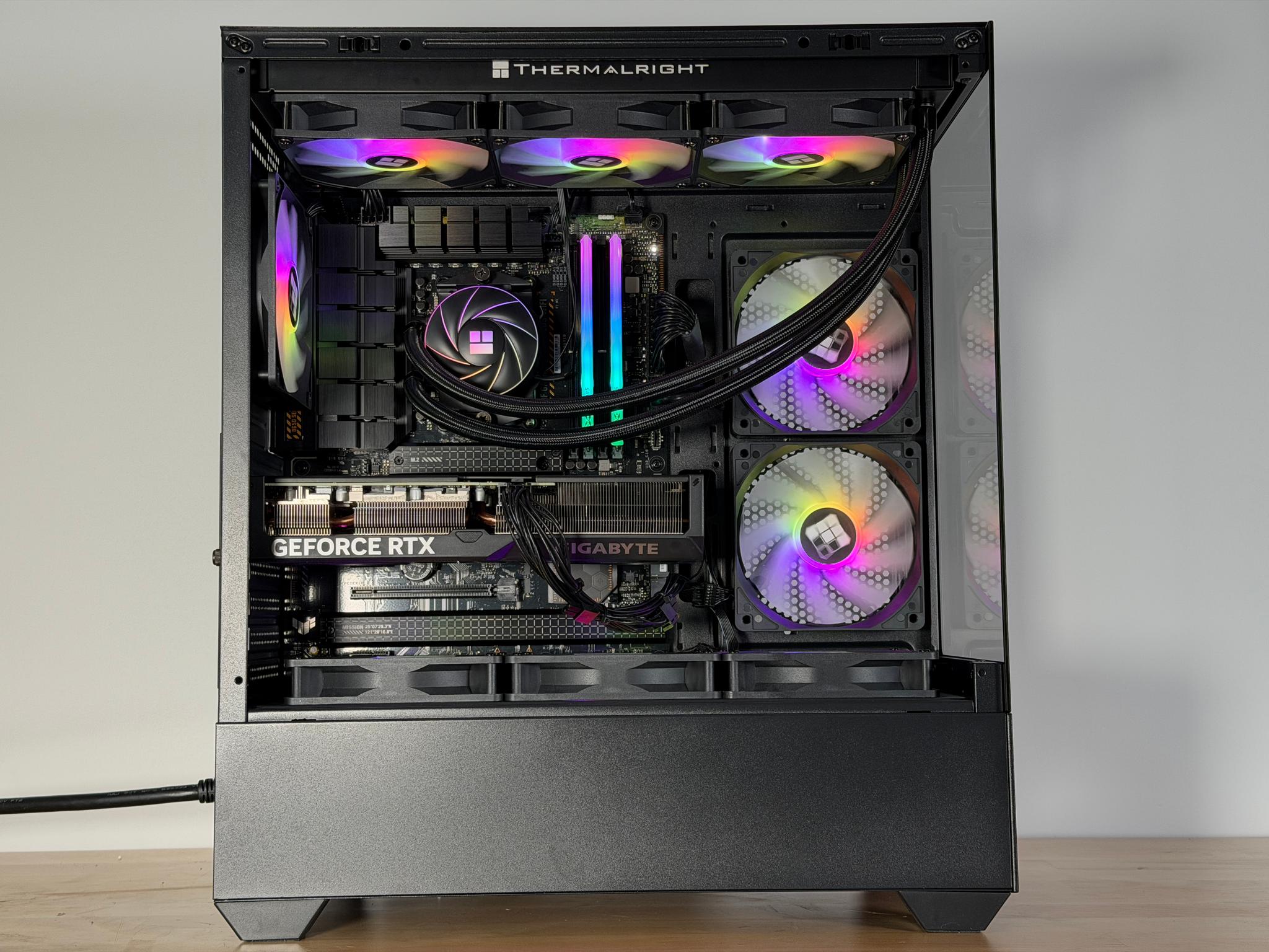 RTX 4070 Ryzen 7 7700x Gaming PC