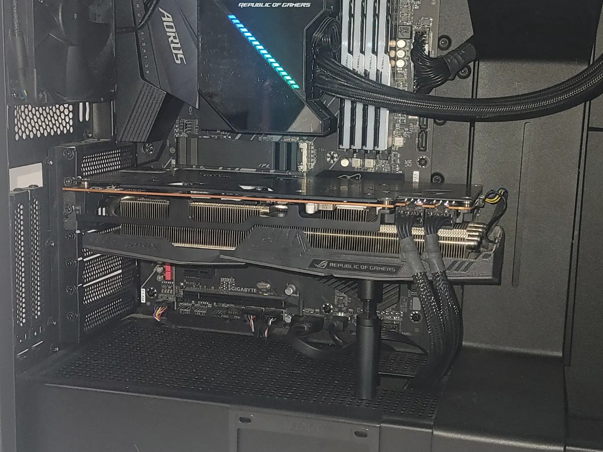 Refurbished – Ryzen 7 3800X & RX 5700 XT