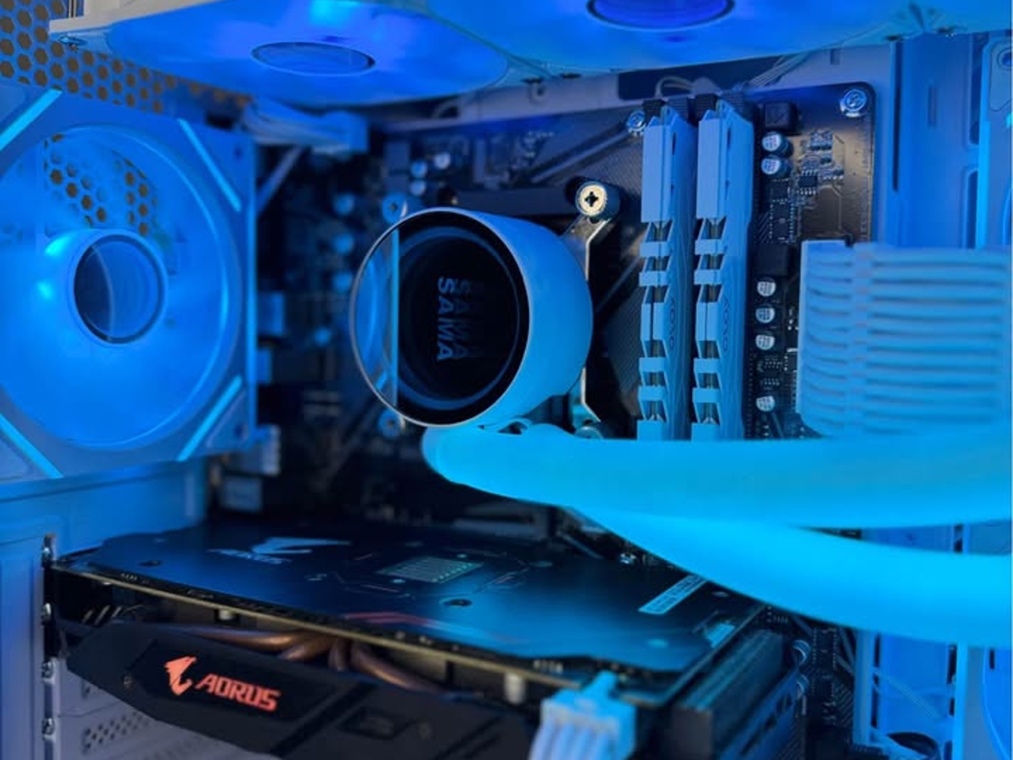 🏷️R5-5500|Aorus Radeon RX 580 8GB|16GB RAM|500GB SSD|WIFI|ARGB Fans