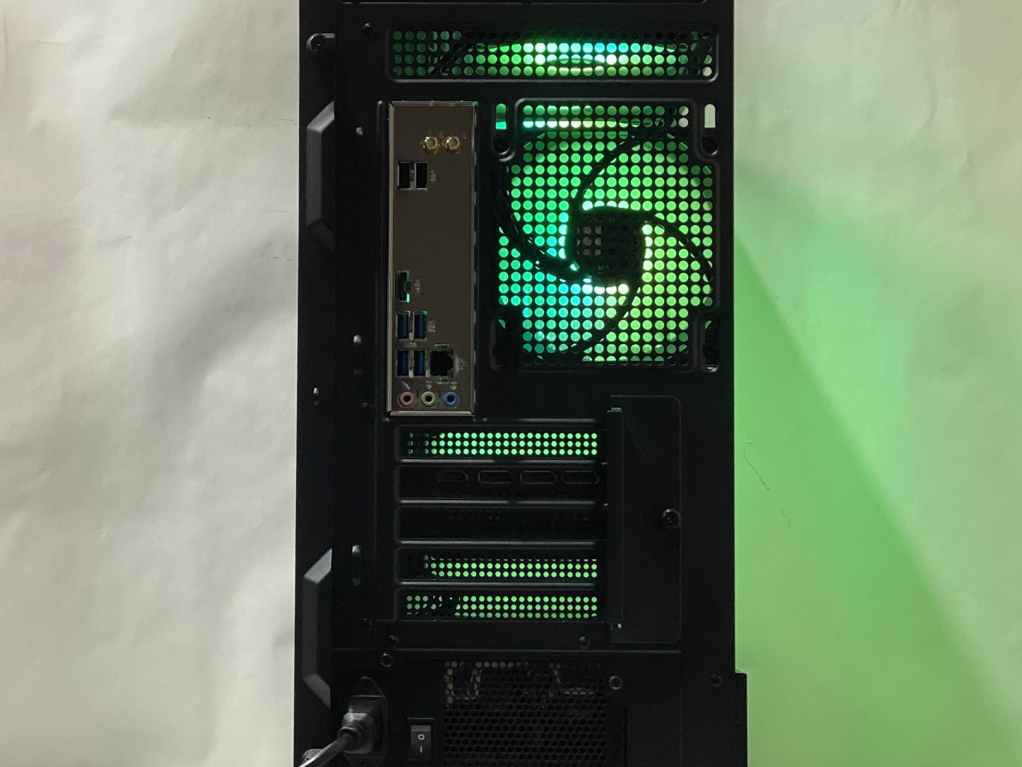 RTX 3080, Ryzen 7 5700X, 16GB DDR4, 1TB NVMe SSD, WiFi - Gaming PC