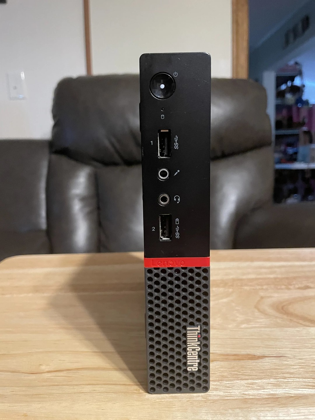 Lenovo Thinkcentre M715q Tiny - Ryzen Pro 2200GE | Jawa