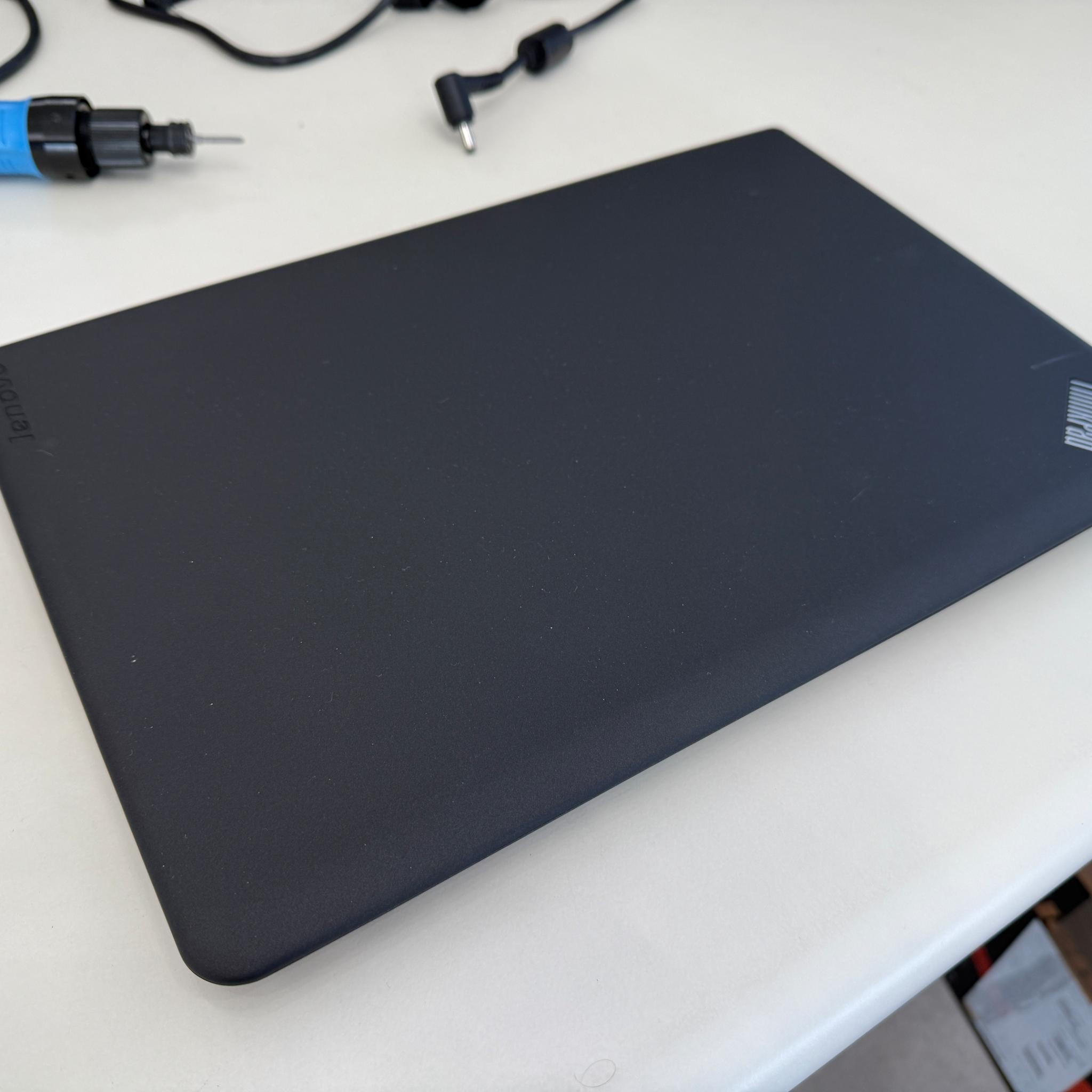Lenovo Thinkpad E565