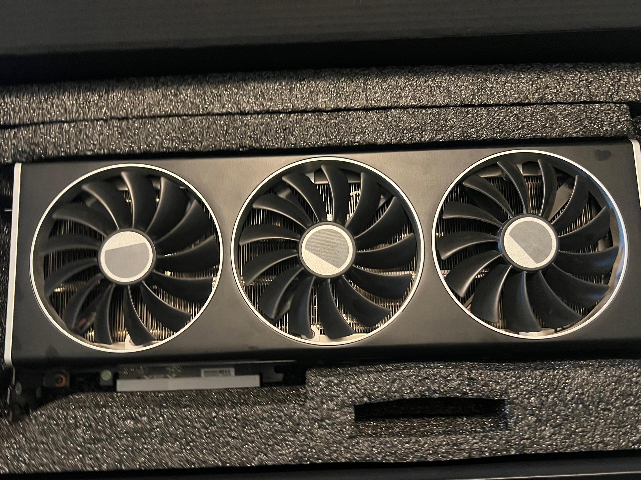 AMD Radeon RX 7900 XTX