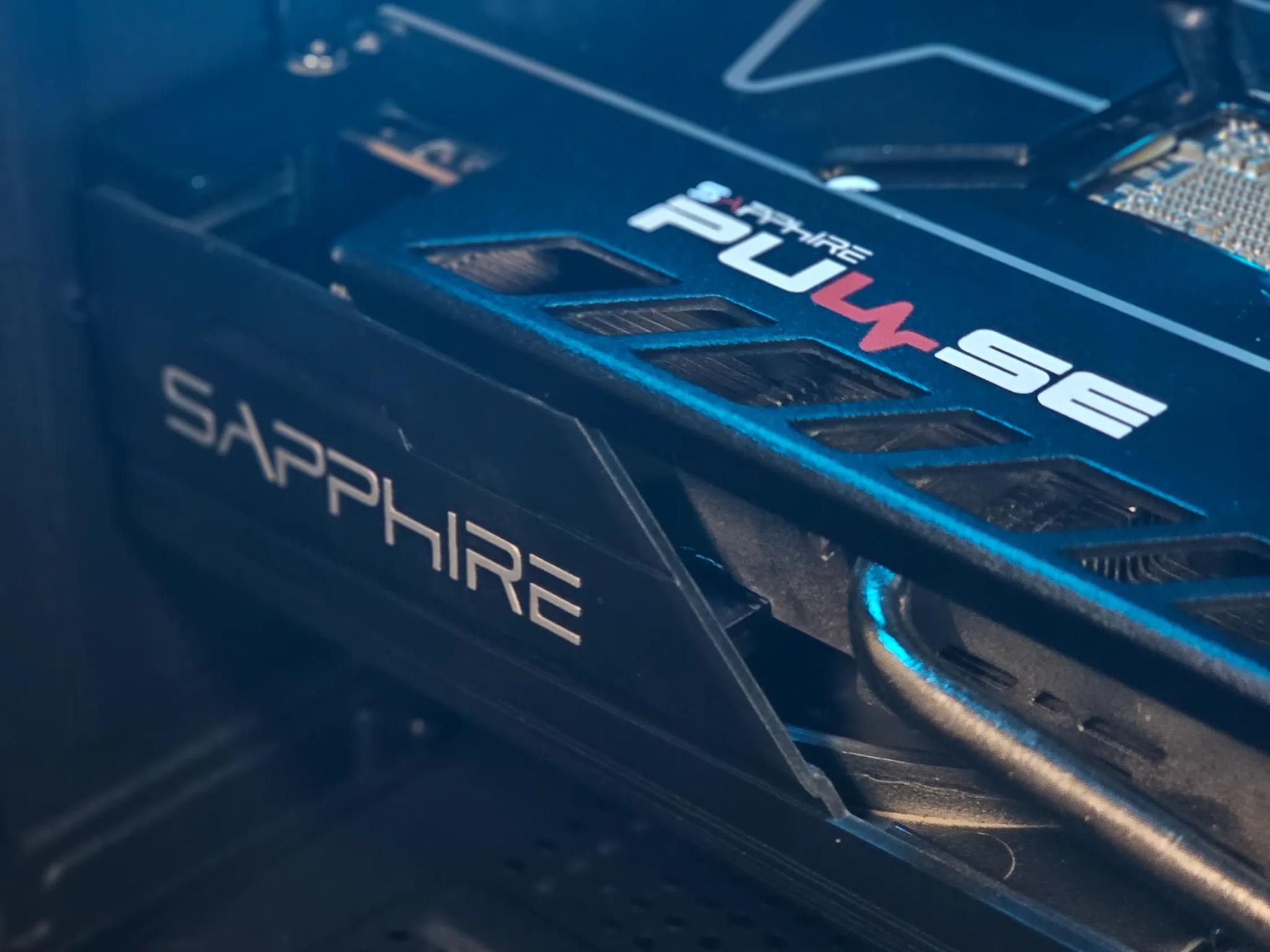 Midrange 1080p / RX 5700-XT 8GB / Ryzen 5 3600 / 16GB DDR4 / 256GB SSD + 3TB HDD