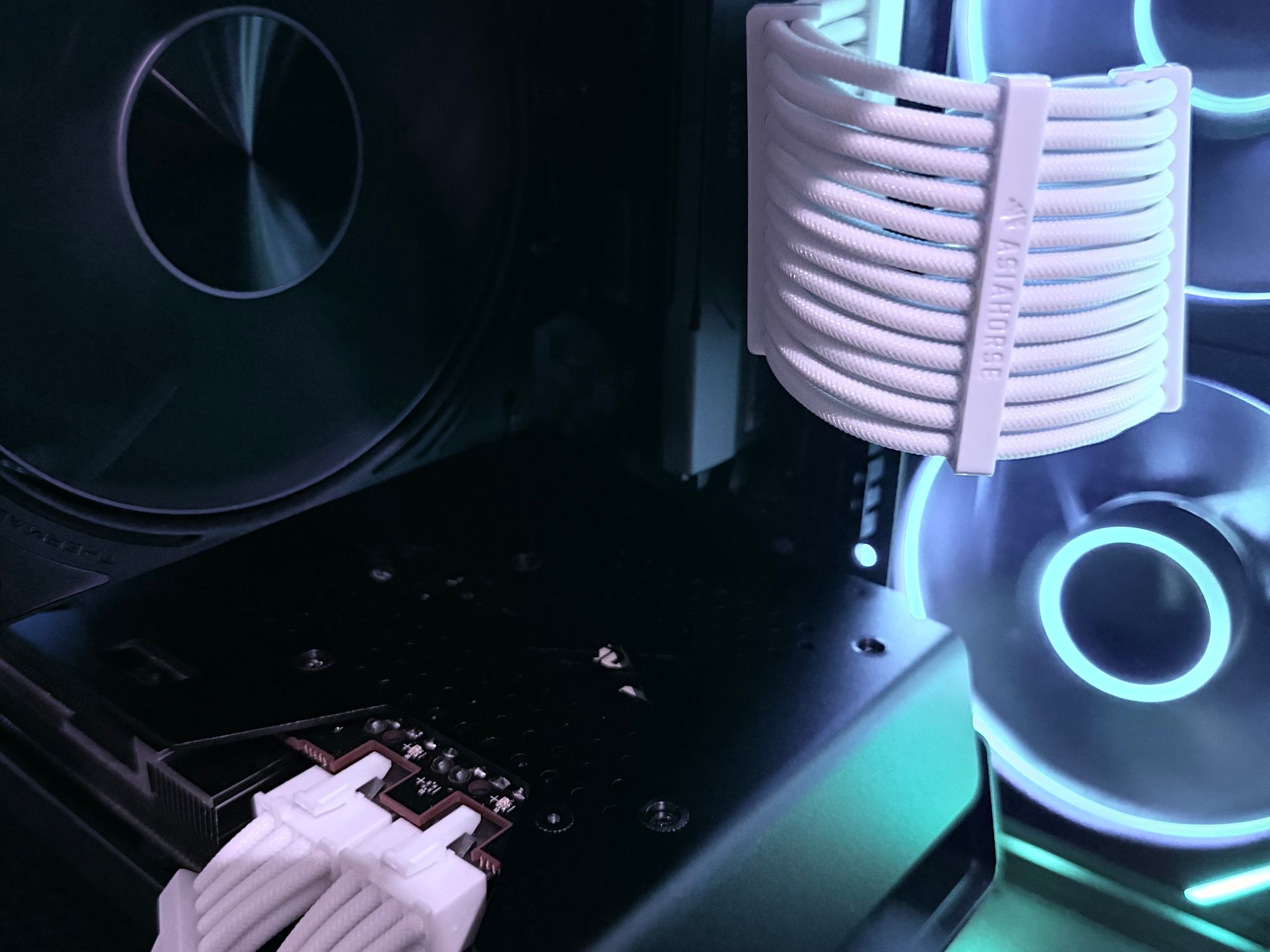 ⚫️"Obsidian Frost"🌈| 1440p Gaming | RX 7700 16GB | Ryzen 7 8700F | 16GB DDR5 | 1TB SSD | Free Ship