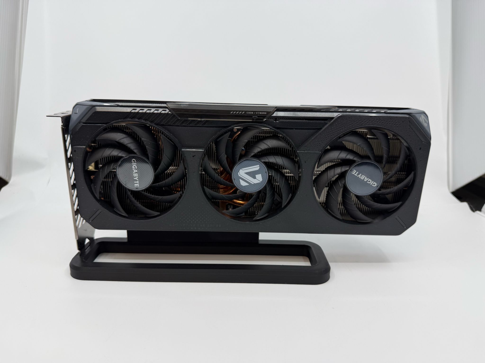 Gigabye AMD Radeon 9060 XT 16GB Open Box