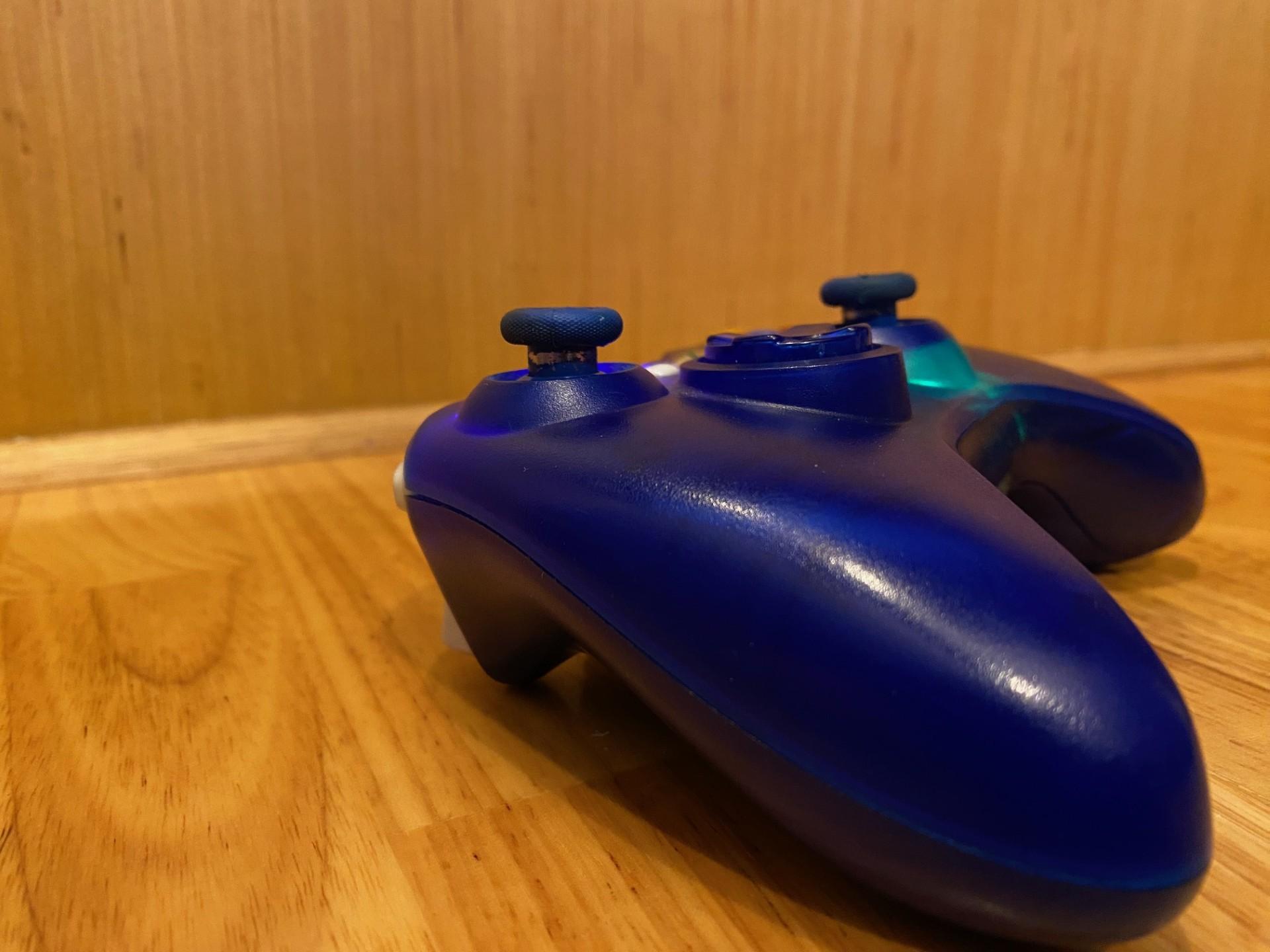 Custom clear blue Xbox 360 controller - Hall effect - LEDs - RESTORED