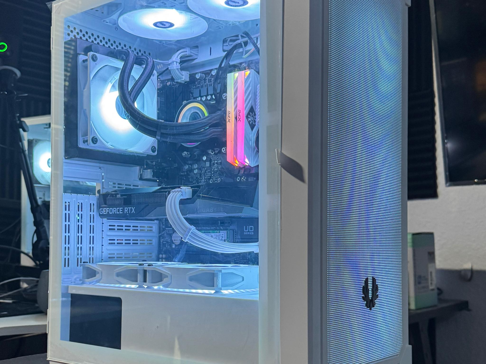 White RTX Gaming PC - i5 10400F - RTX 3060
