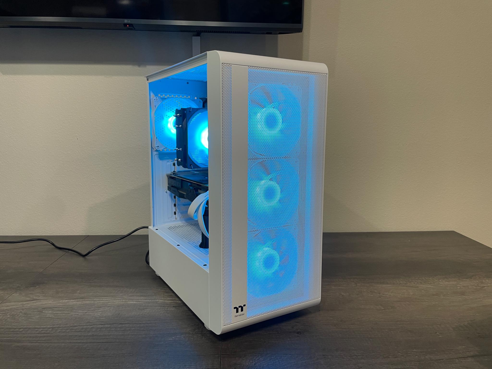 Custom White Gaming PC / ASROCK PG Velocita / Ryzen 7 3700X / RTX 2070 / 16GB / 1TB / Windows 11 Pro
