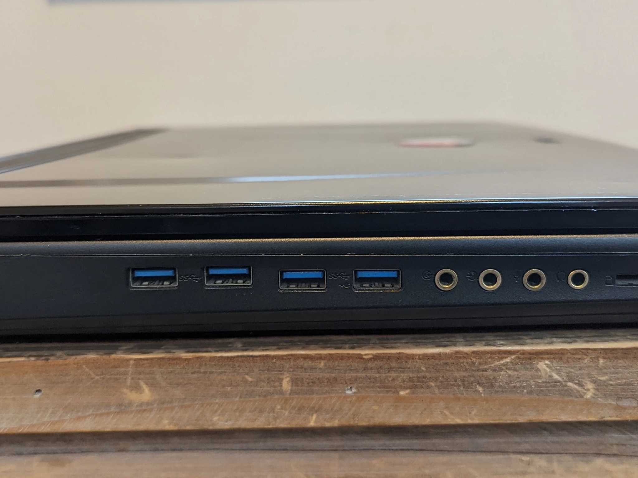 MSI Dominator Pro GT72-2QD - i7-4710HQ, RARE GTX 970M 6GB, 16GB RAM, 256GB SSD + 1TB HDD, Win 11