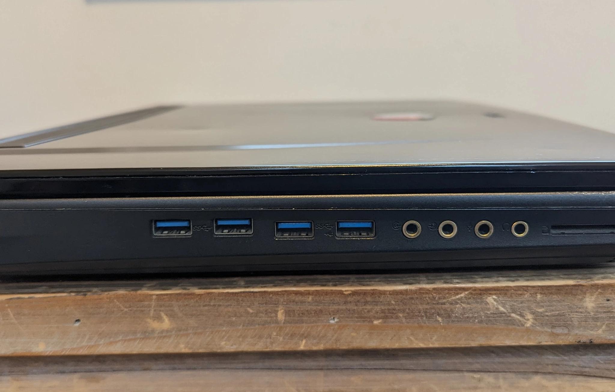 MSI Dominator Pro GT72-2QD - i7-4710HQ, RARE GTX 970M 6GB, 16GB RAM, 256GB SSD + 1TB HDD, Win 11