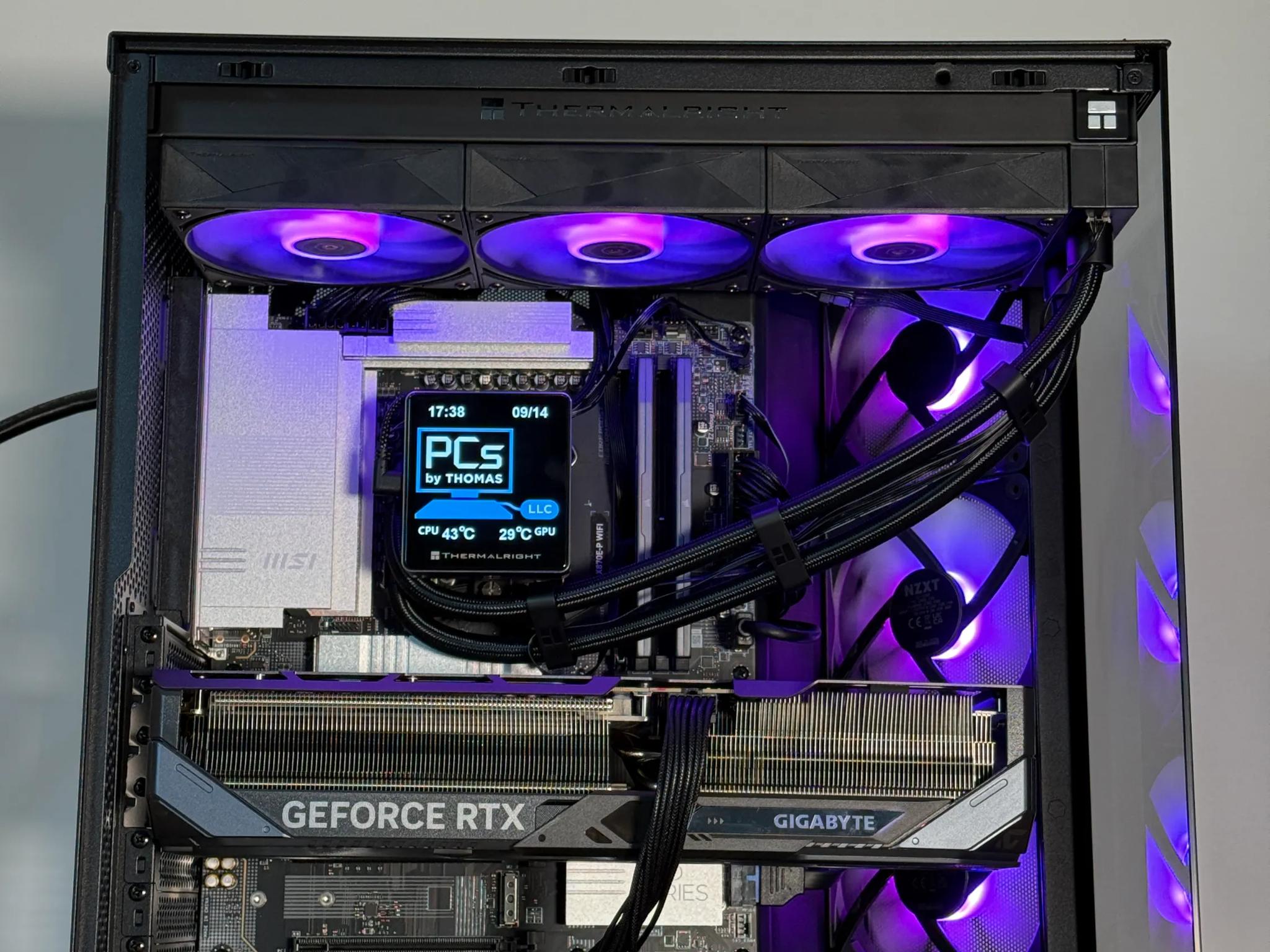 RTX 5090 Ryzen 7 9800x3d Gaming C