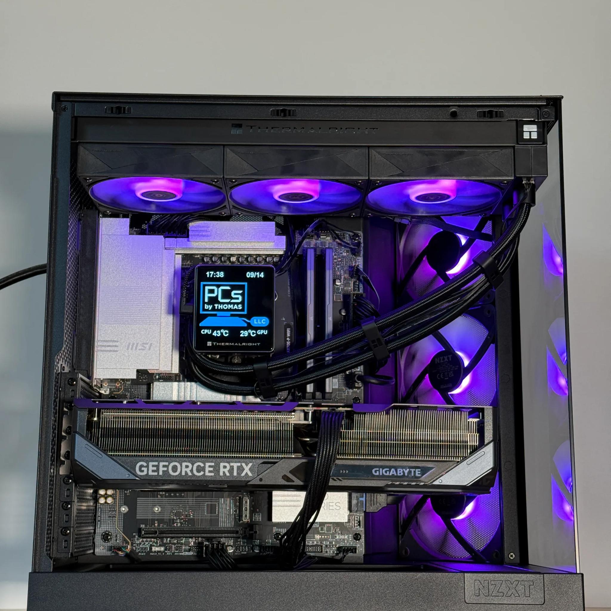 RTX 5090 Ryzen 7 9800x3d Gaming C