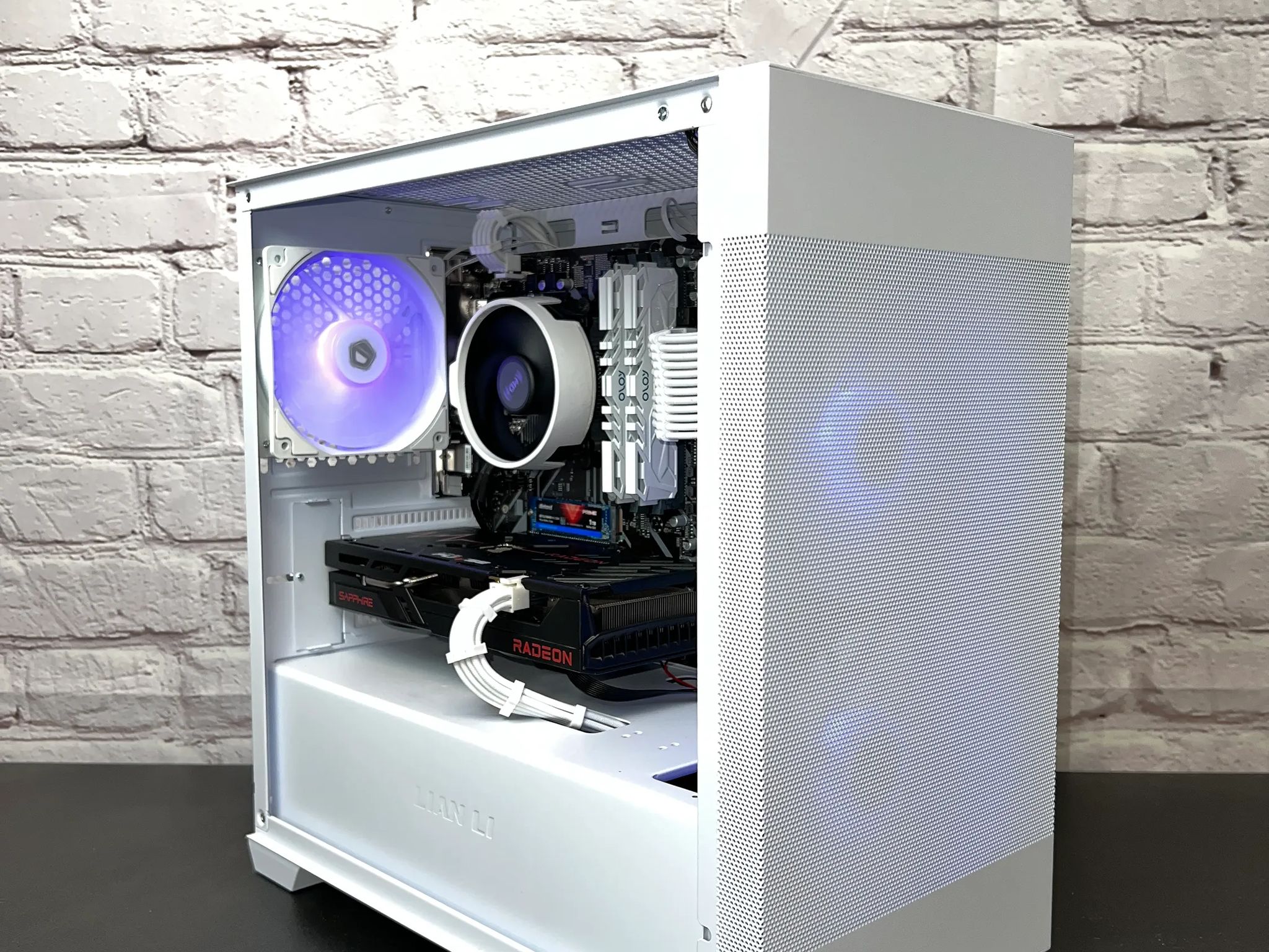 RX 6600 XT Ryzen 5 3600 16GB RAM 1TB M.2 Wifi/BT Win 10 Gaming PC