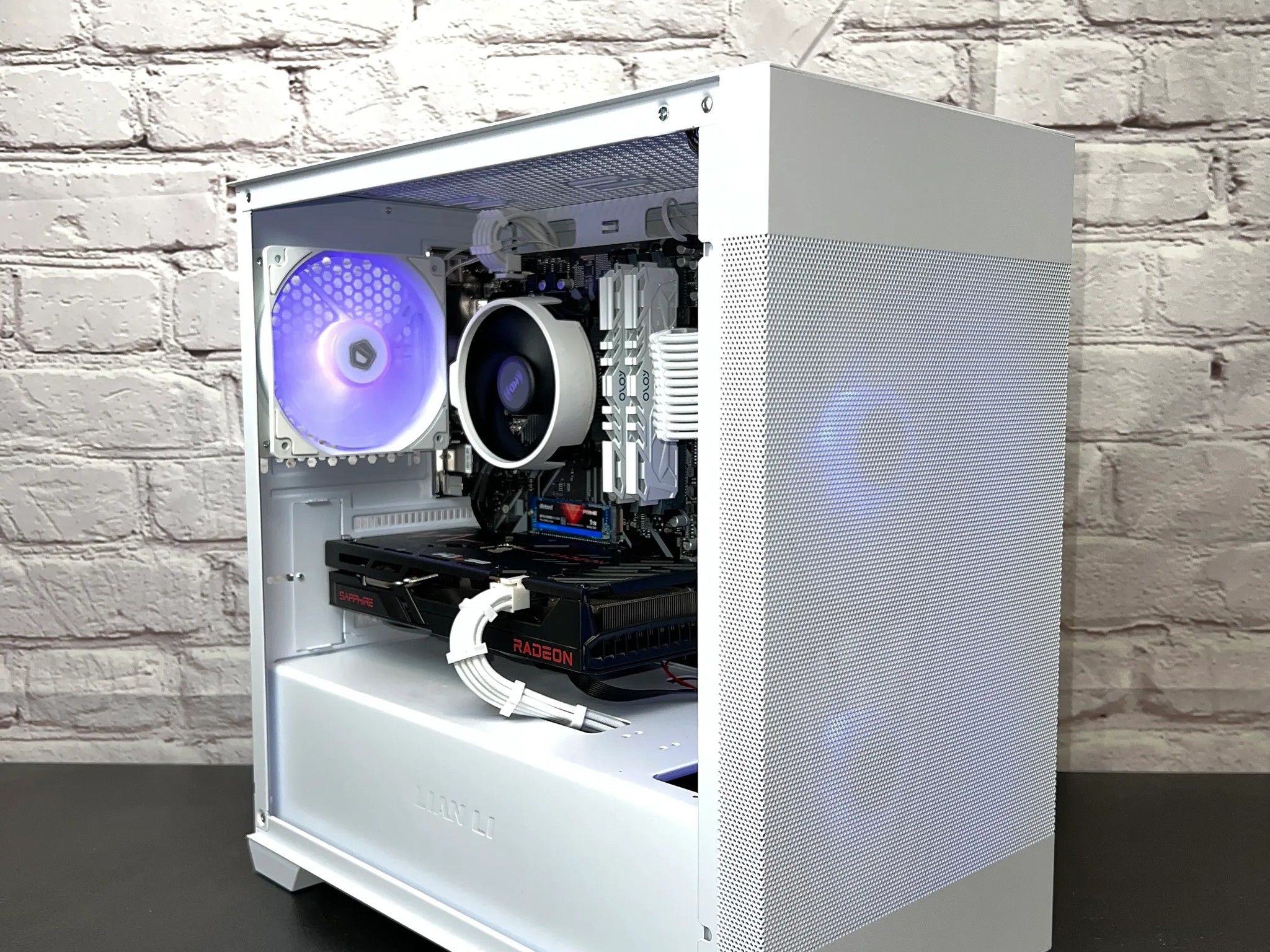 RX 6600 XT Ryzen 5 3600 16GB RAM 1TB M.2 Wifi/BT Win 10 Gaming PC