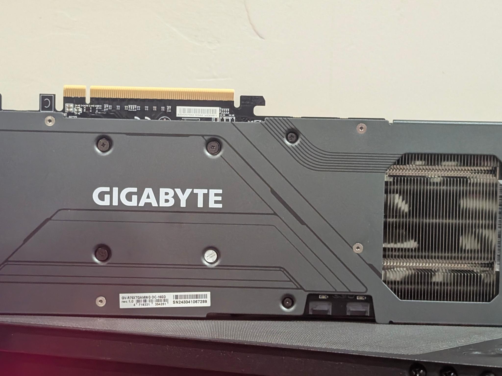 Gigabyte Radeon RX 7600 XT GAMING OC 16GB