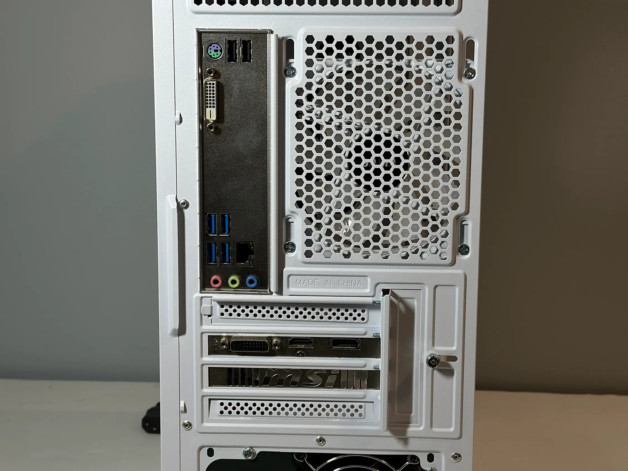 ⬜️White Budget Gaming PC⬜️ Ryzen 3 1200, GTX 950 2GB, 16GB Ram, 1.25TB, WIFI, Fortnite