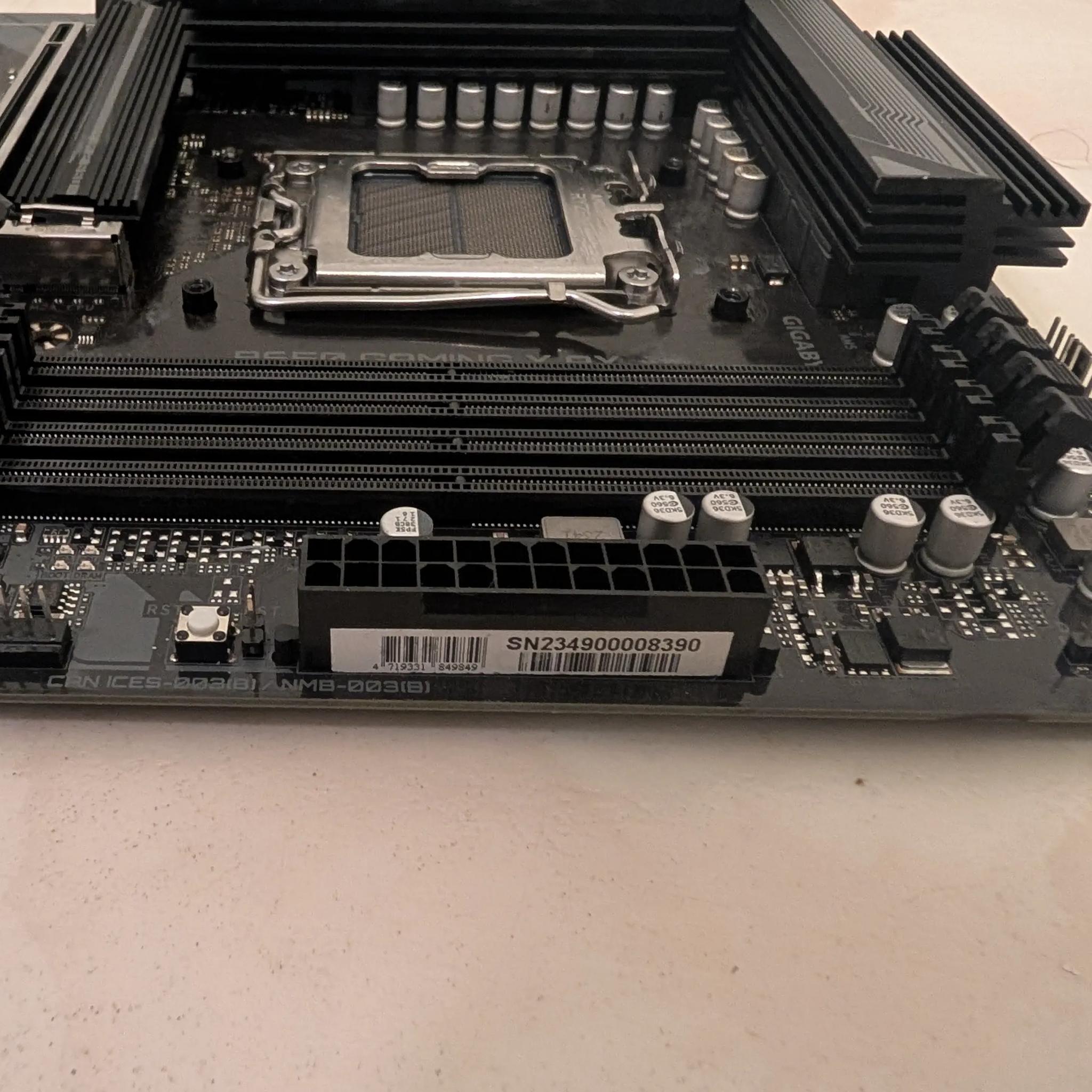 GIGABYTE B650 Gaming X AX (AM5, DDR5)