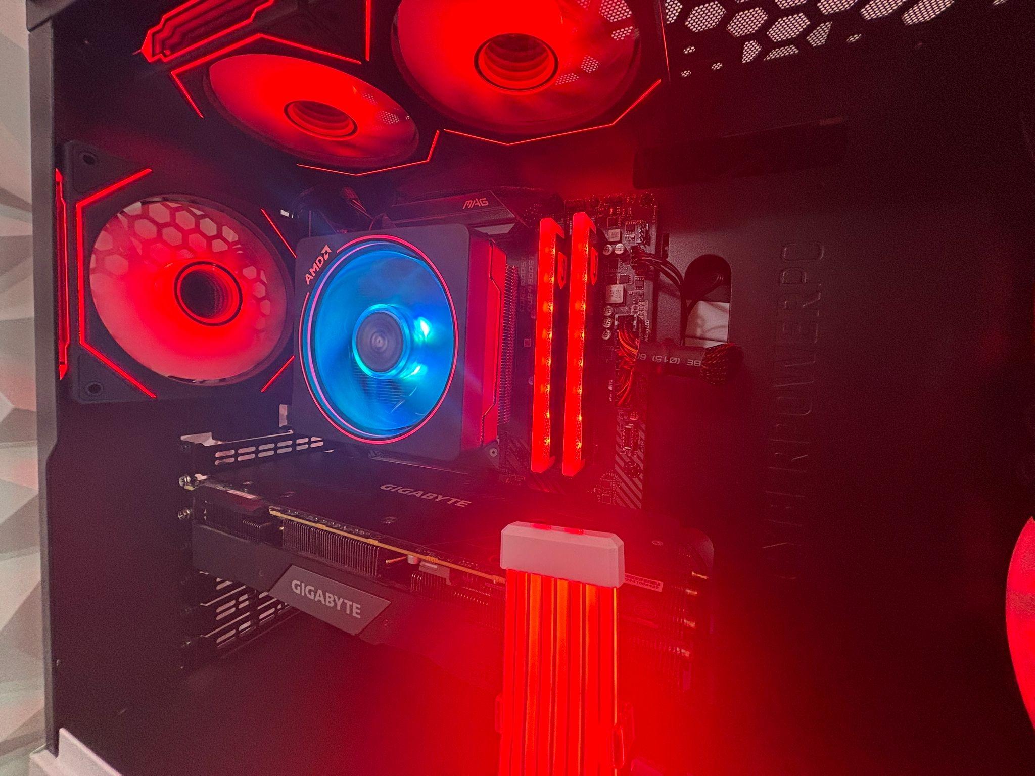 ⚪️ Clean White Gaming Rig | Ryzen 7 3700X | RTX 2070 Super | 32GB RAM | 1TB SSD
