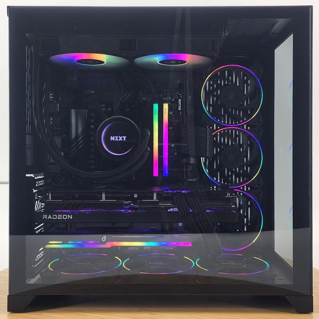 Gaming PC Ryzen 7 7700 32GB RAM 2TB SSD RX 7700 XT 12GB Windows 11 Computer