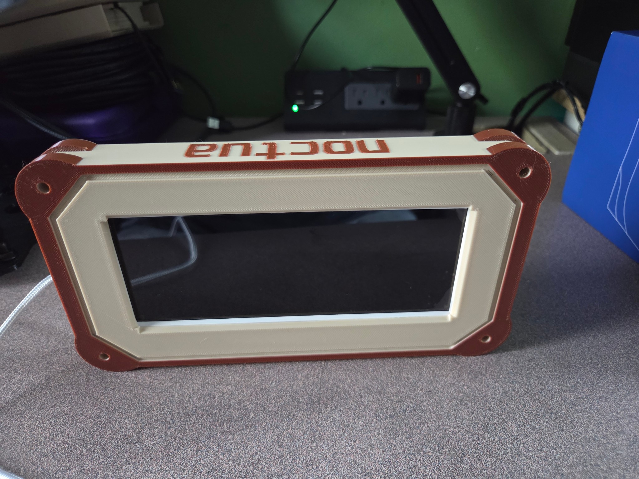 Custom Noctua-Themed 3D Printed LCD Display Enclosure & LCD Diplay 6.86inch