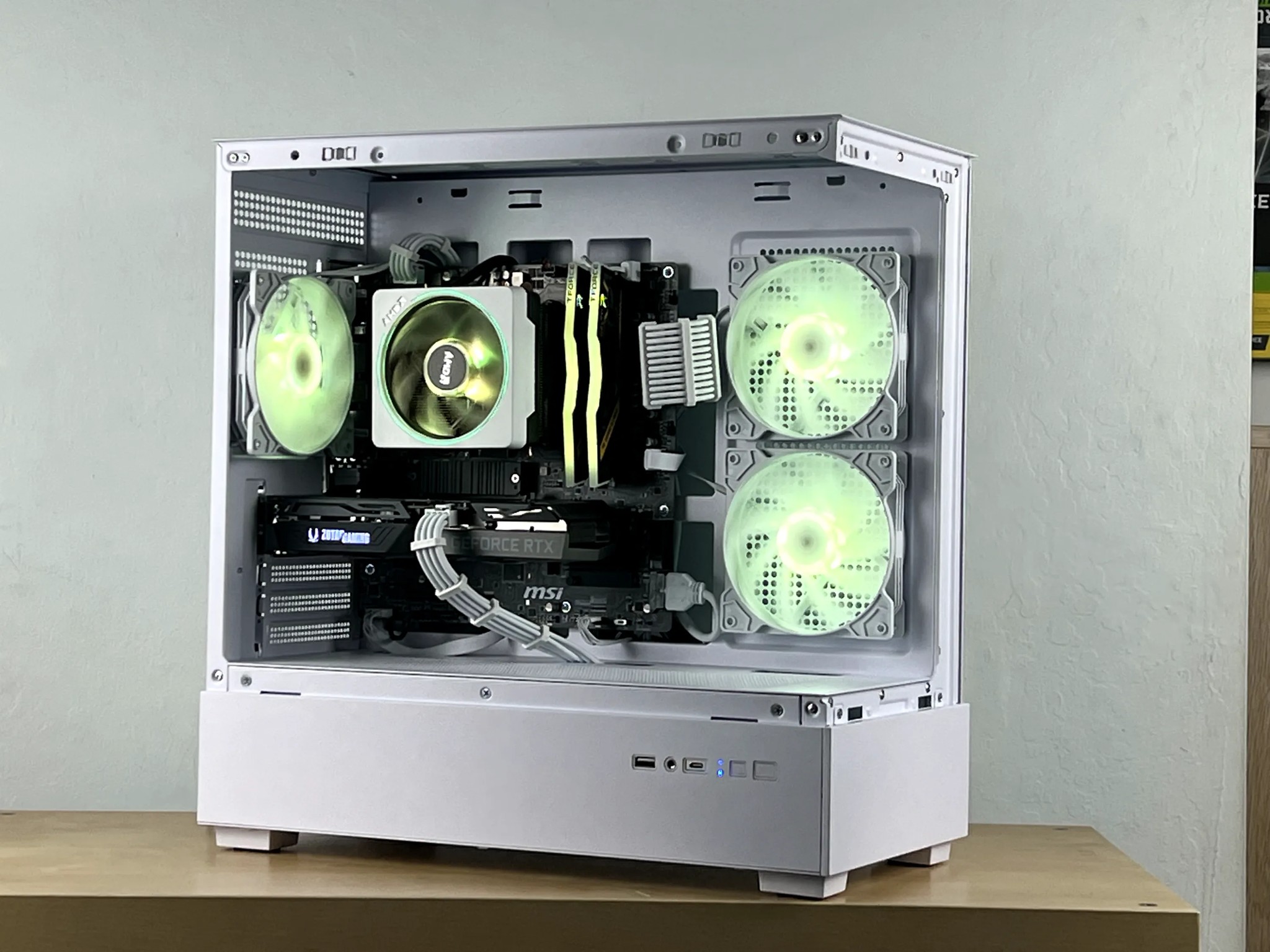 🧊 Fast and Clean White Gaming PC | RTX 3060 TI | AMD Ryzen 7 3700X | 1TB SSD | 16GB RAM | 🧊