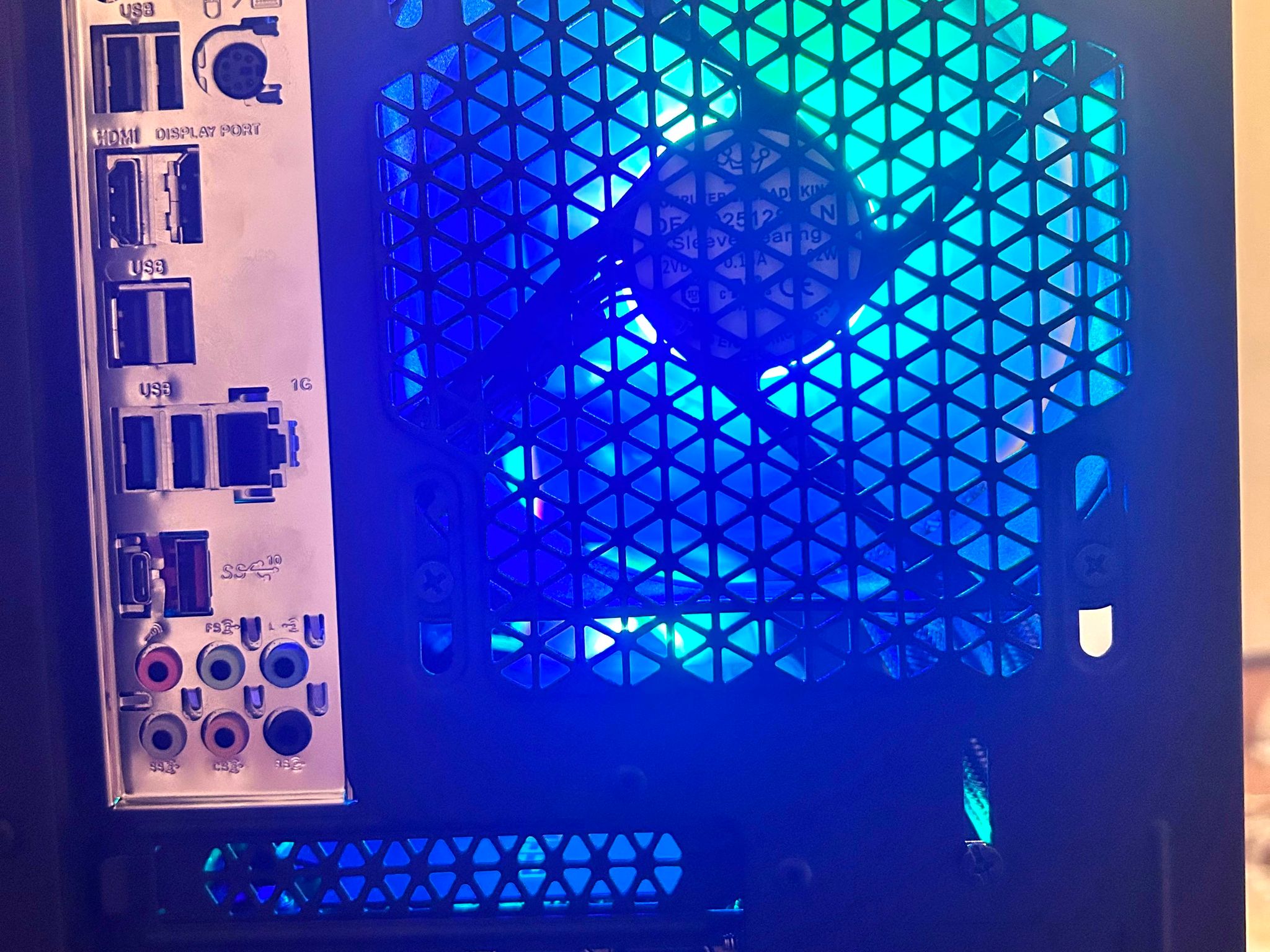 Cypher👻 Rtx 3070 8GB, Ryzen 5 5600 High-End Gaming PC 