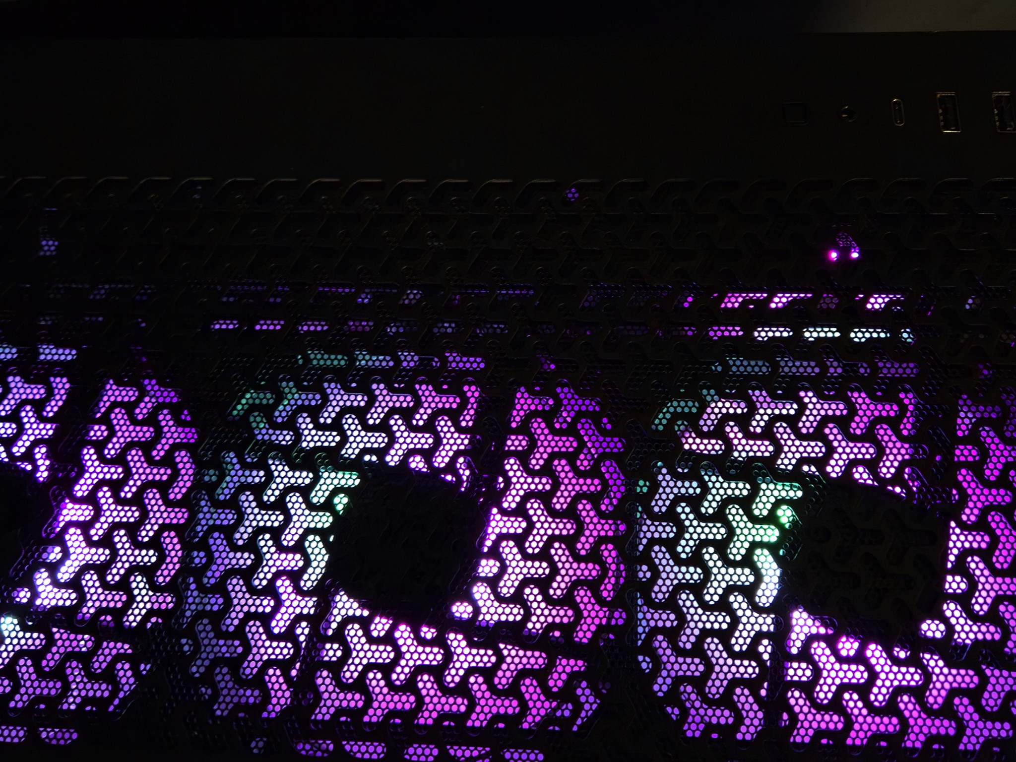 Ryzen 5 9600X - RTX 5060 Ti 8GB - 32GB DDR5 6000 - 1TB Gen4 NVMe - Corsair 3500X - Custom