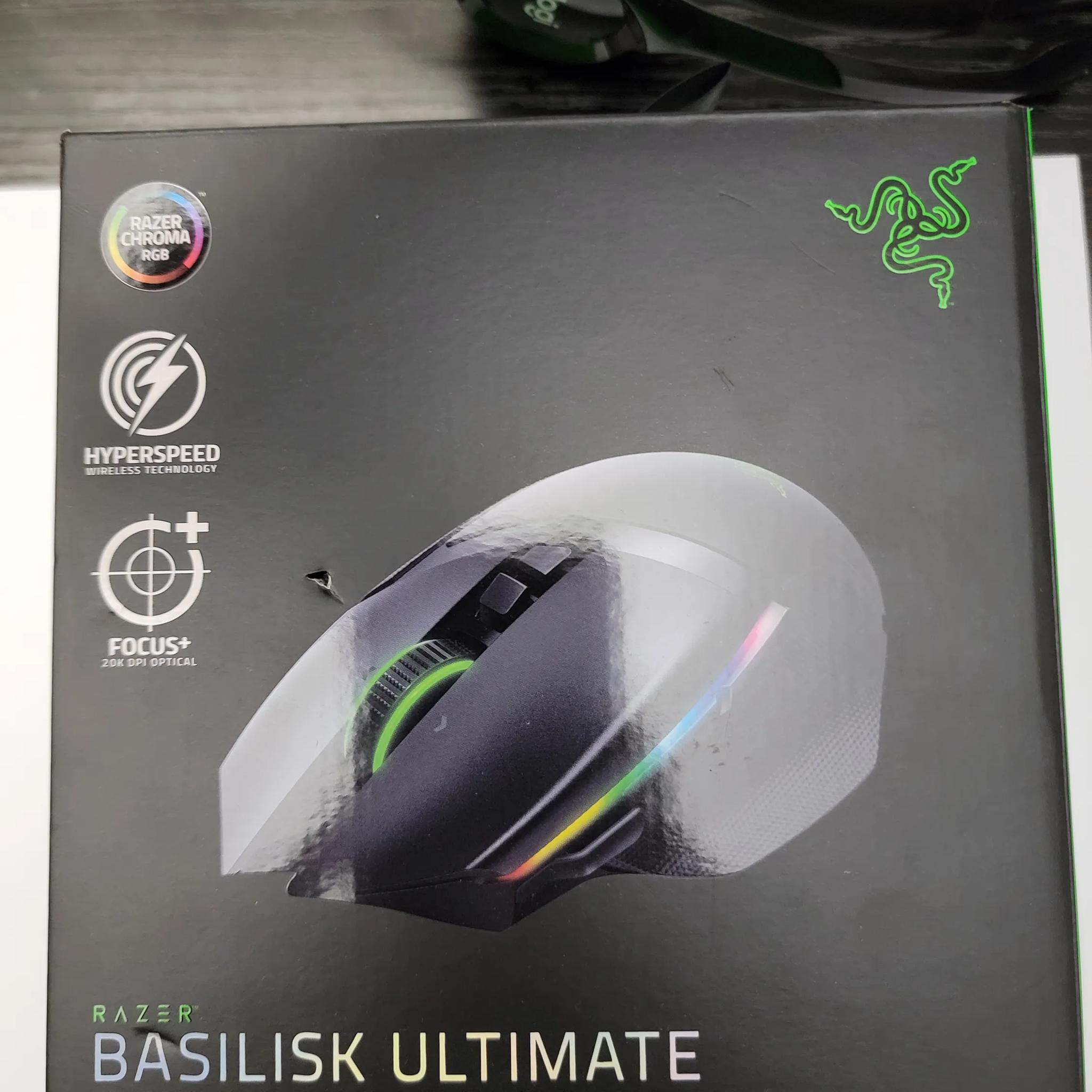 Razer Basilisk Ultimate Mouse (Wireless/Wired with charging dock)