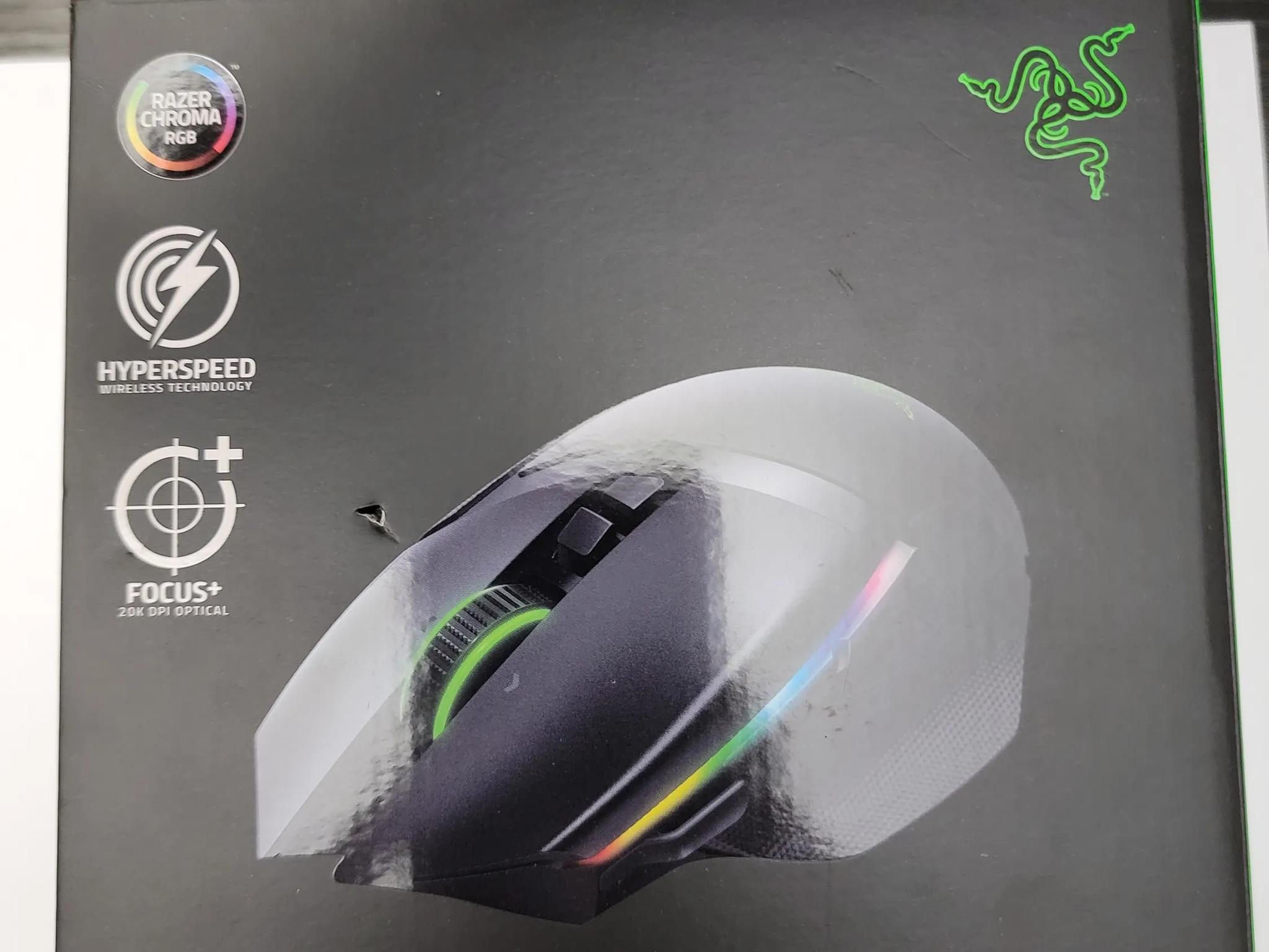 Razer Basilisk Ultimate Mouse (Wireless/Wired with charging dock)