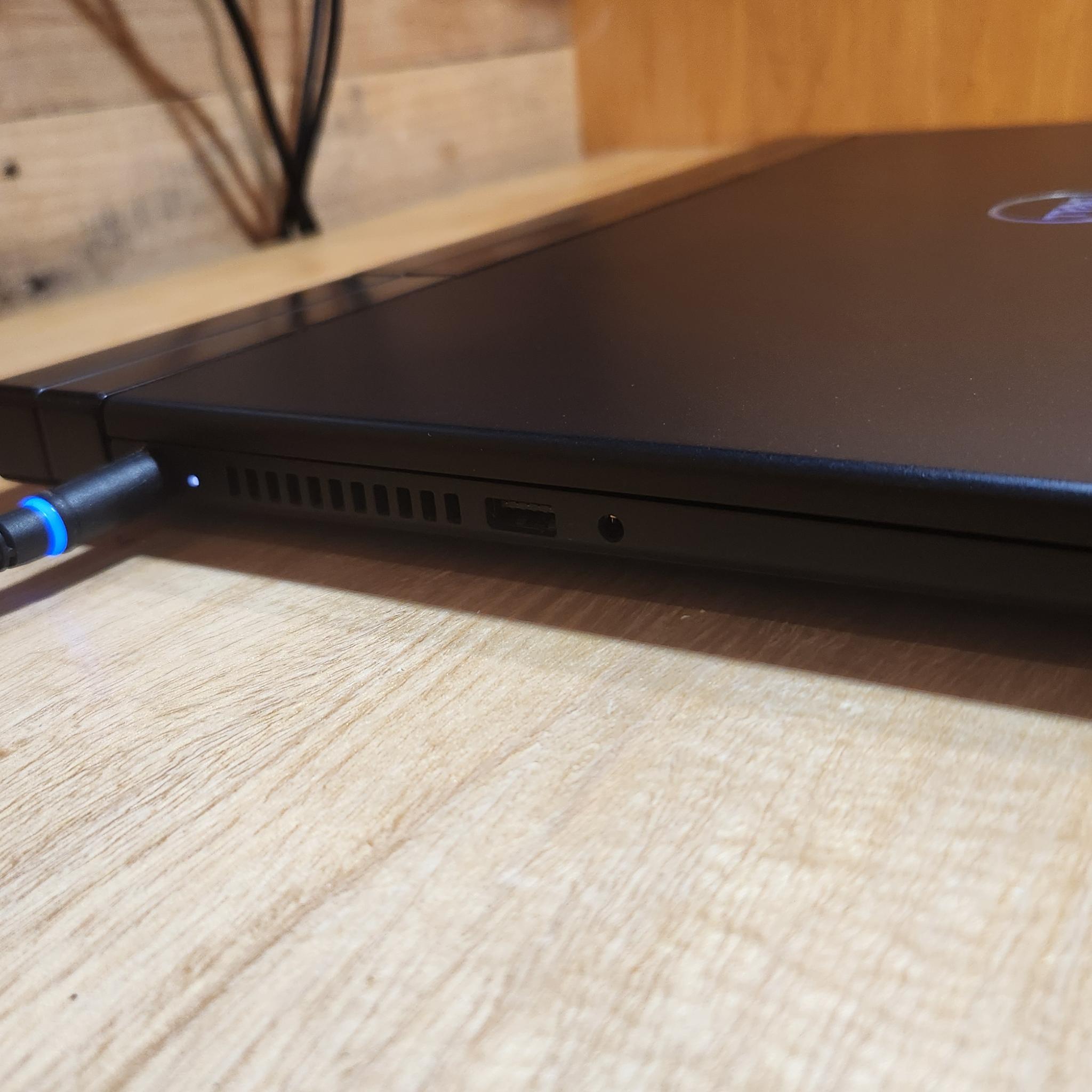 GAMING Dell G7 7700 with i7 + RTX 2070