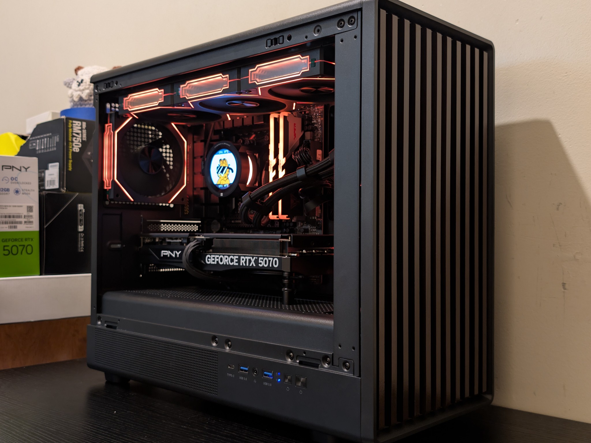 🔥🪵 1440p Gaming Beast | RTX 5070 | Ryzen 7600X | 2TB SSD | 32GB RAM | WiFi 6 & Bluetooth 🪵🔥