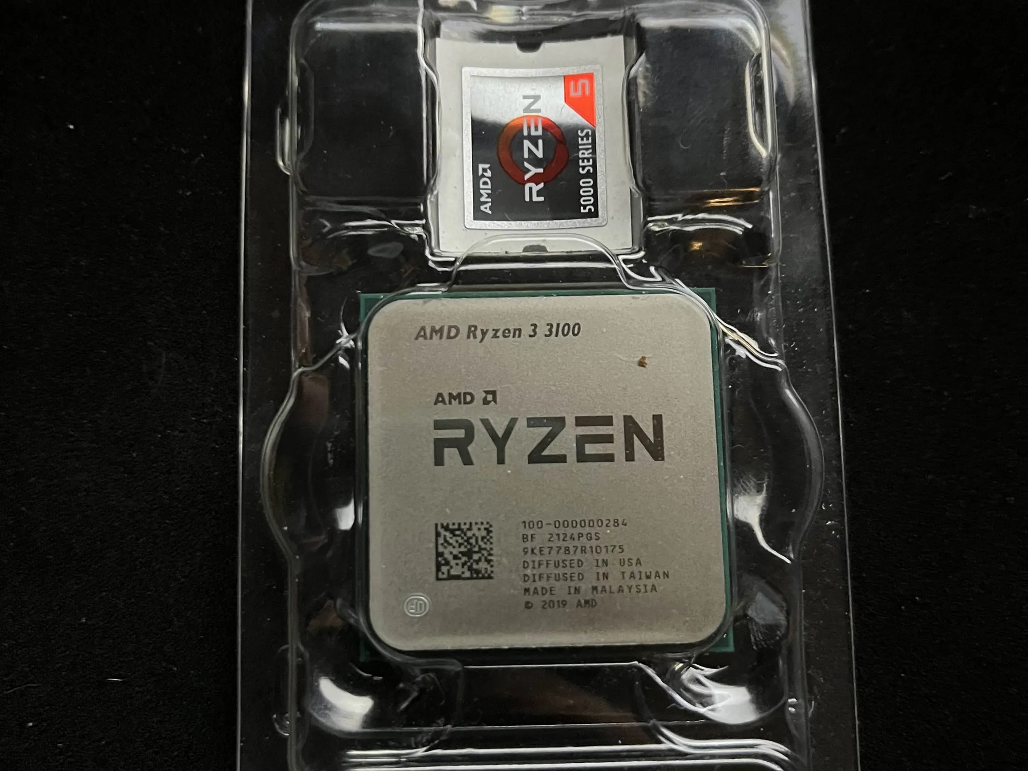 AMD Ryzen 3 3100 w/ stock heatsink