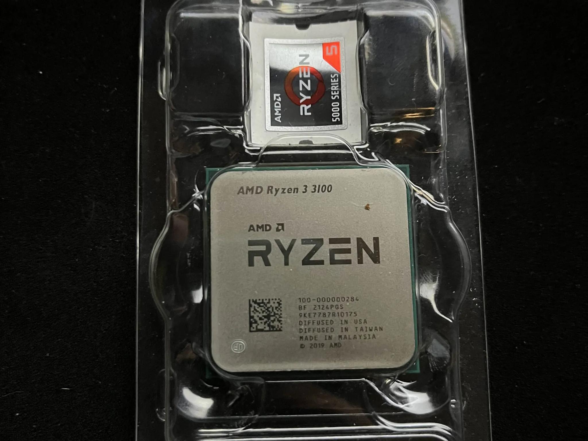 AMD Ryzen 3 3100 w/ stock heatsink