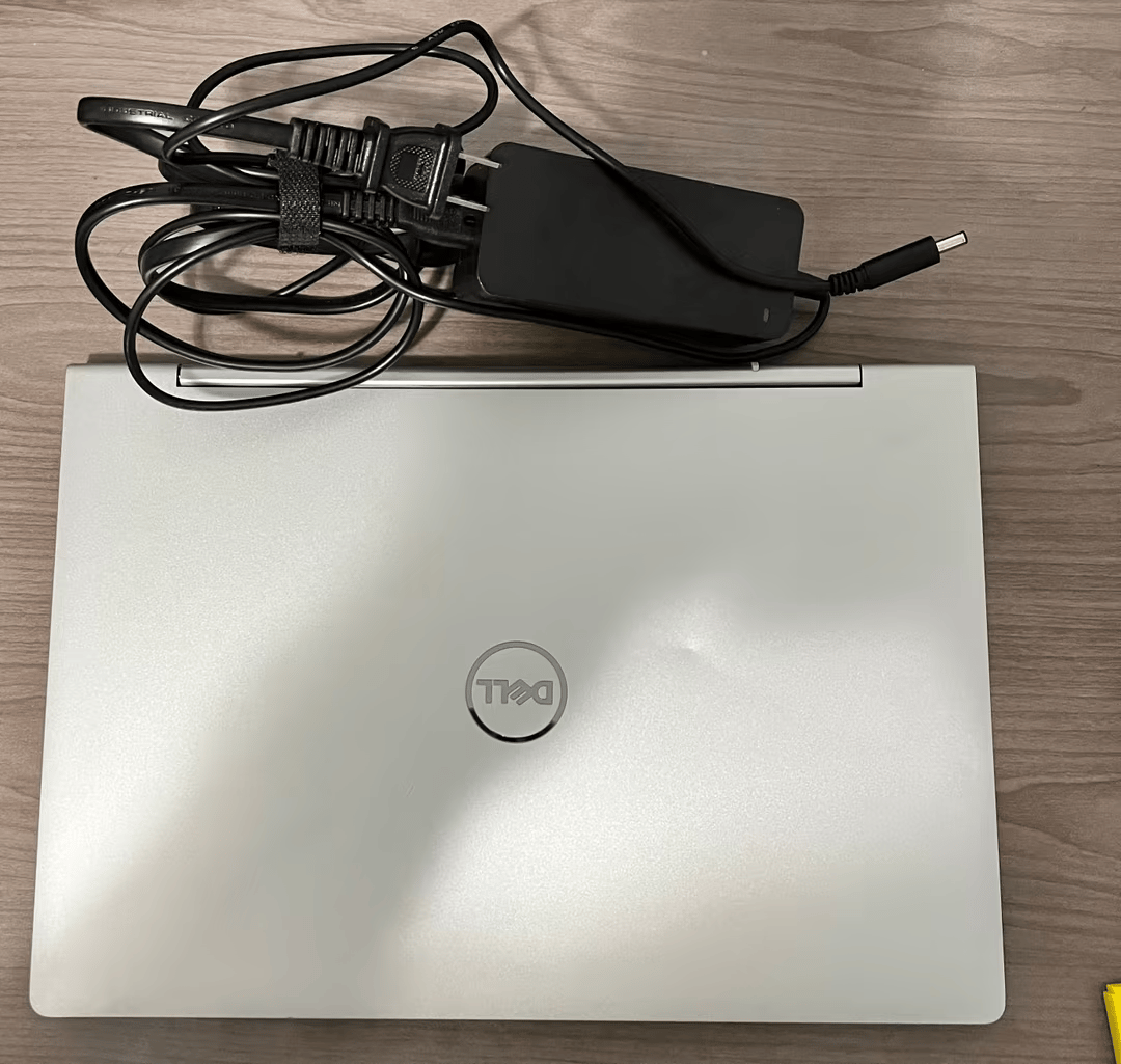 Dell Inspiron 13 7391 2n1 13.3” FHD (Cracked Screen)