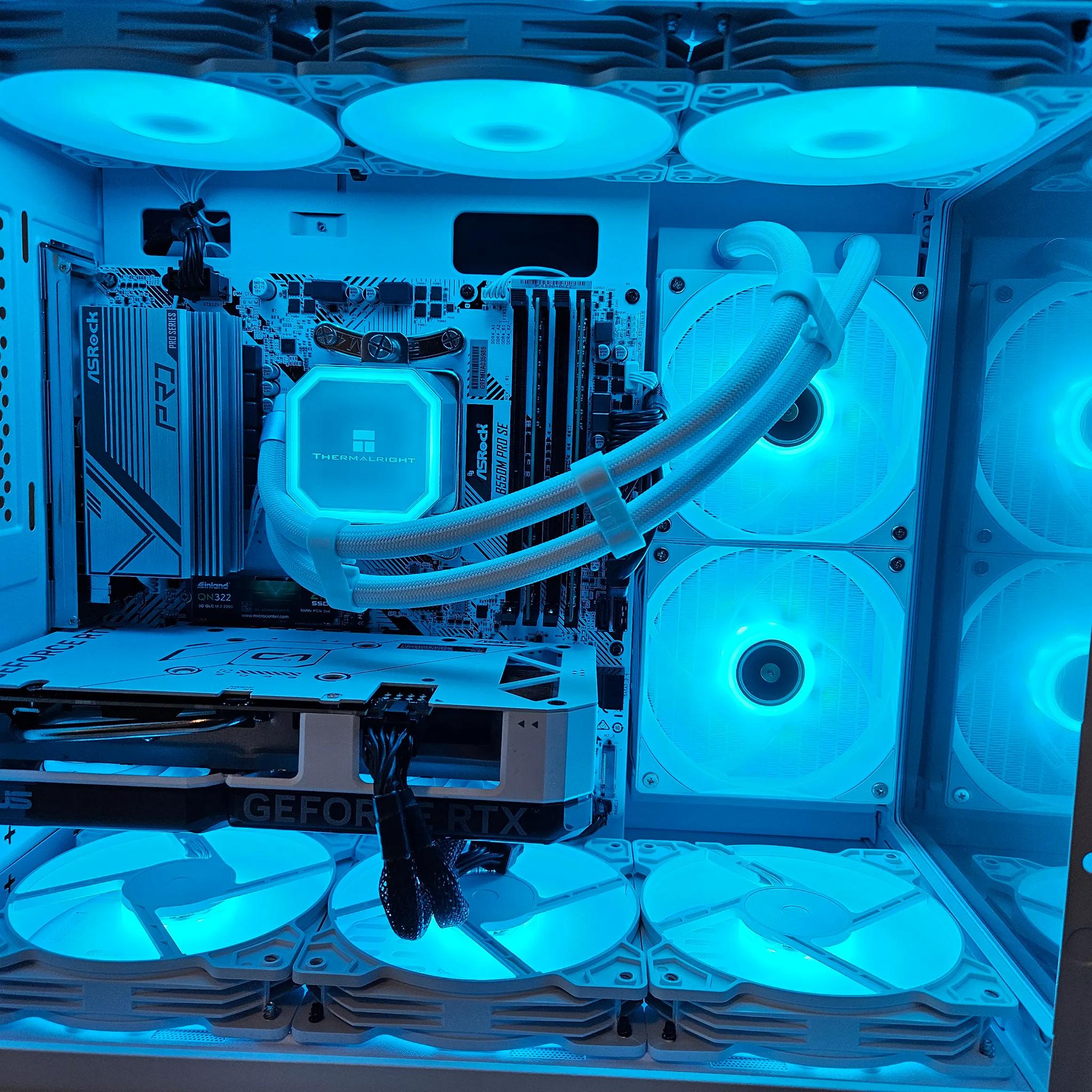 Artic Beast Ryzen 7 5700x / 32GB / 2TB / RTX 4060