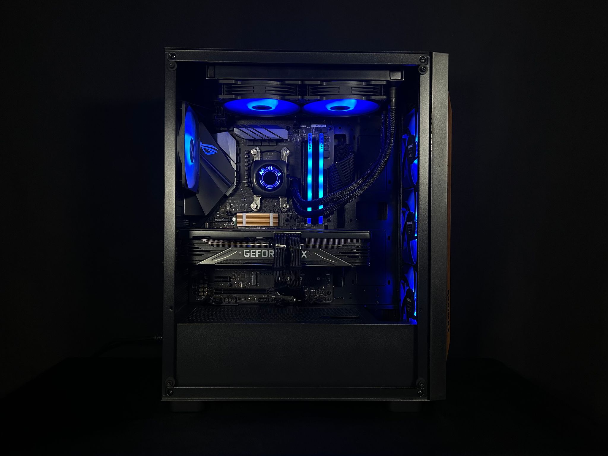 The Gentleman🥃♟️ | RTX 3070 | Ryzen 5 5600X | 16GB DDR4 | 1440p Gaming PC