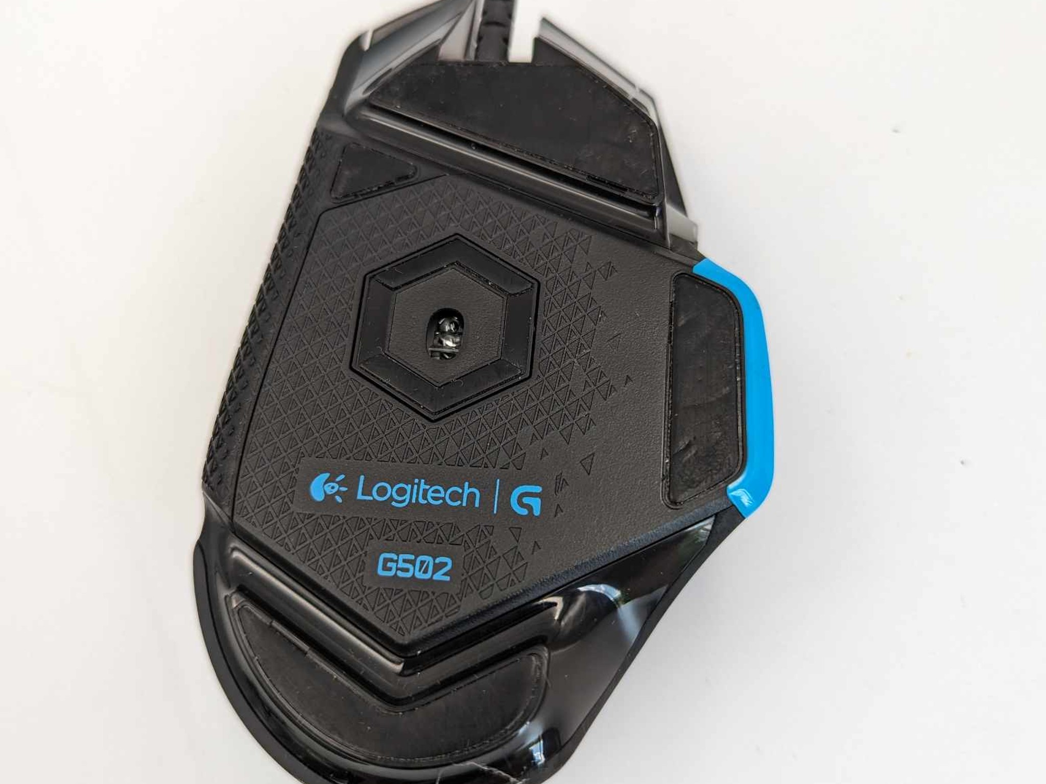 Logitech G502 Hero wired mouse