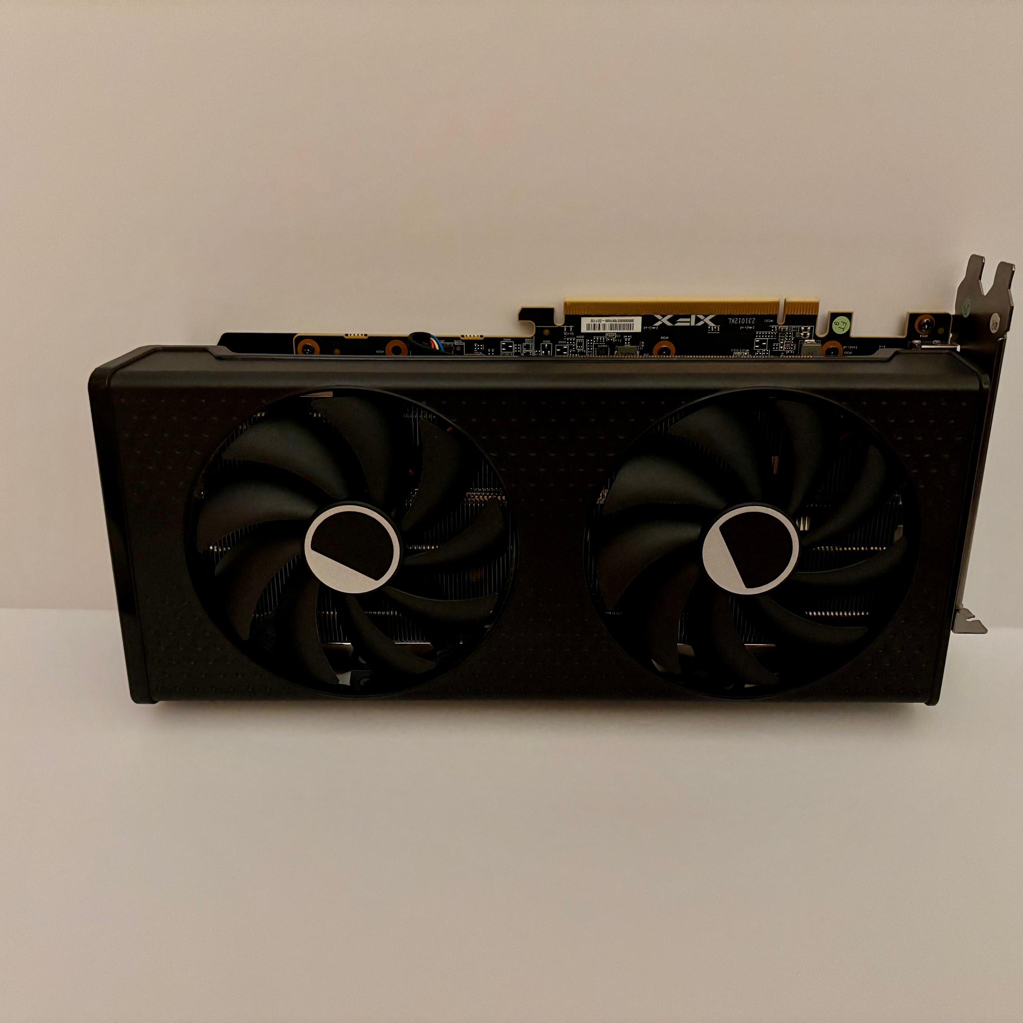XFX Speedster SWFT 210 Radeon RX 7600 XT