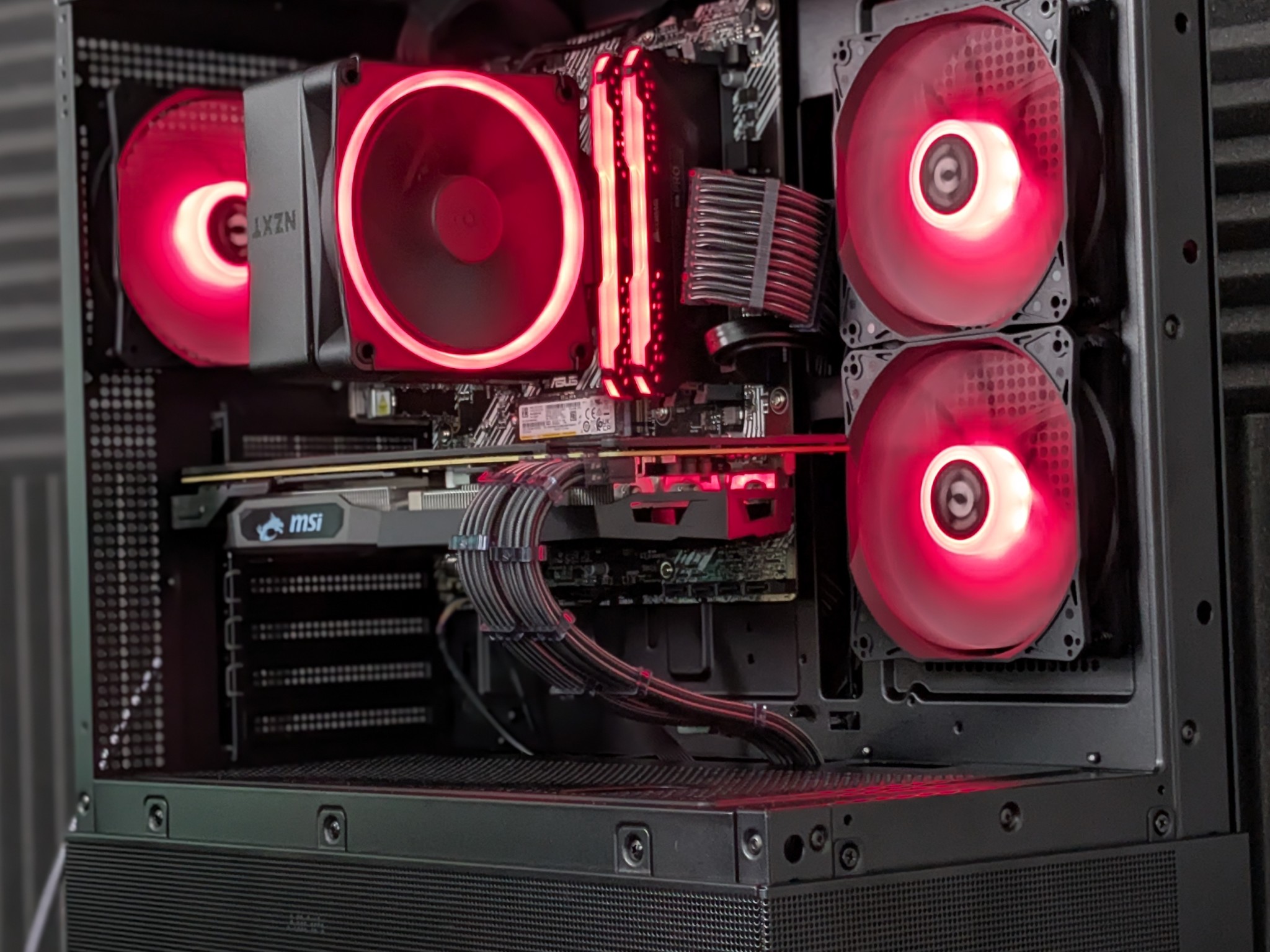 RX 5600 XT Gaming PC – Ryzen 5 5500, 16GB RGB RAM, VR Ready