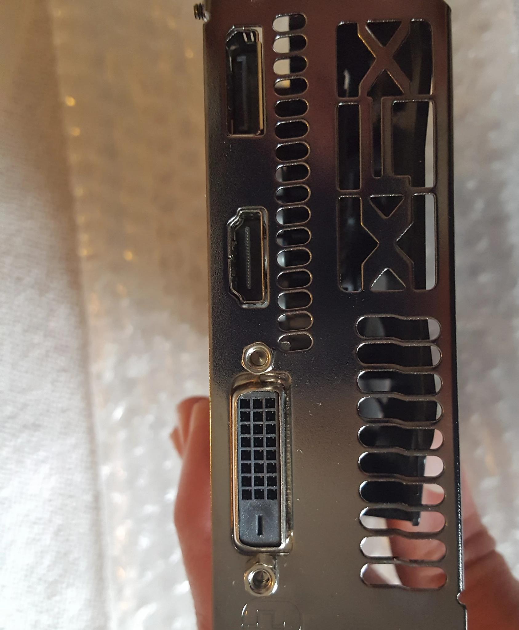 XFX Radeon RX 560 4GB GDDR5 video card - used, good condition