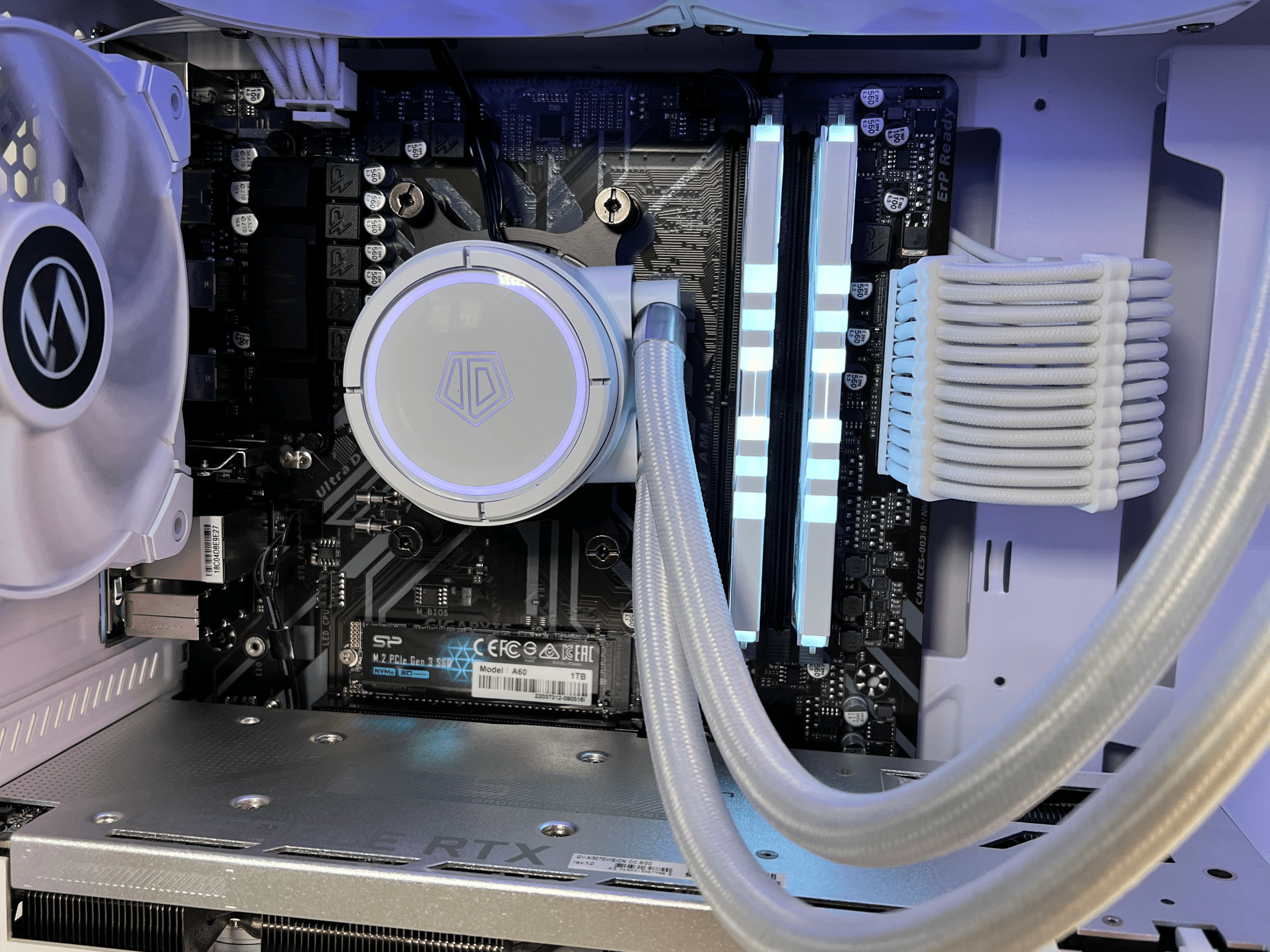 White Vision Ryzen 5600X | Rtx 3070 Gaming PC