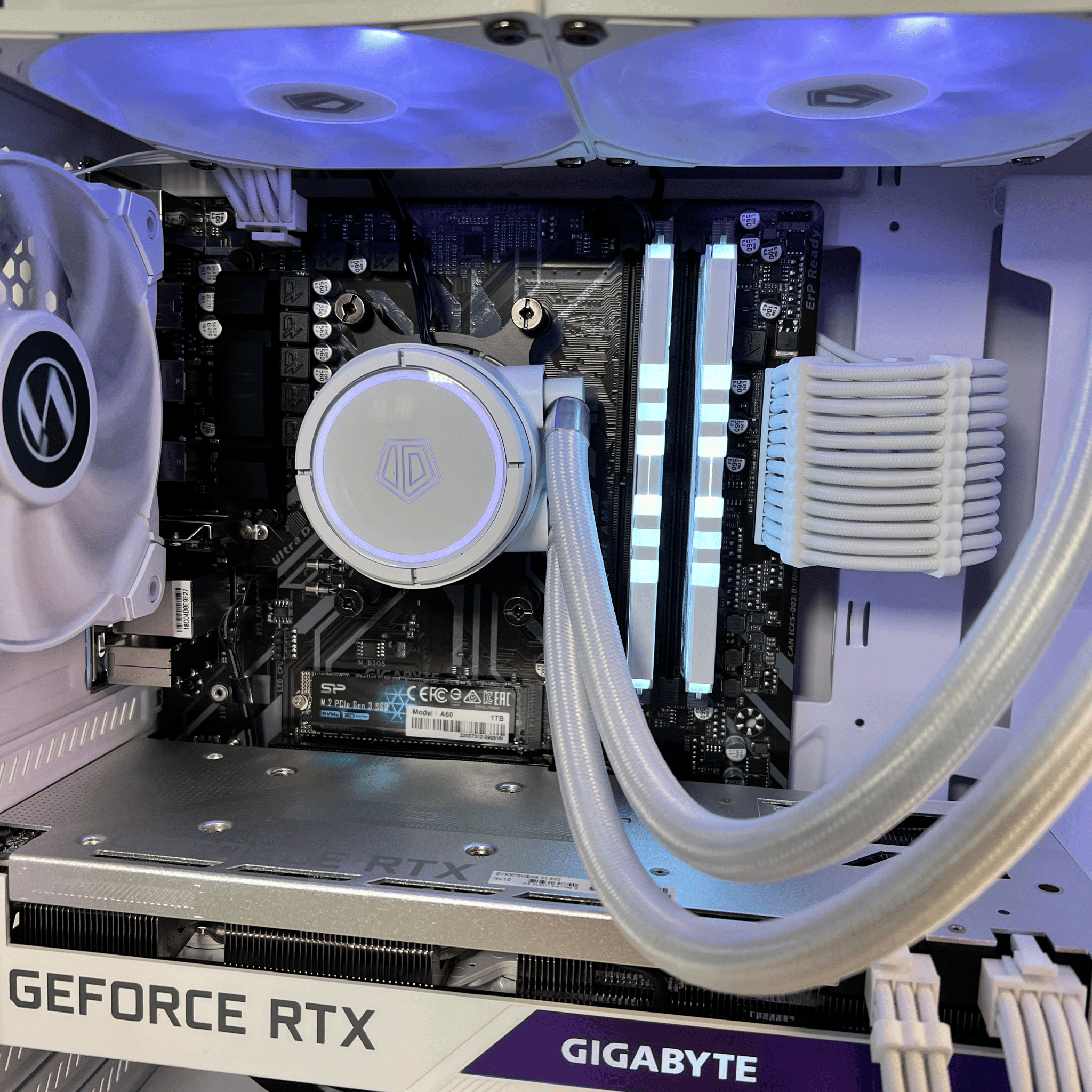 White Vision Ryzen 5600X | Rtx 3070 Gaming PC