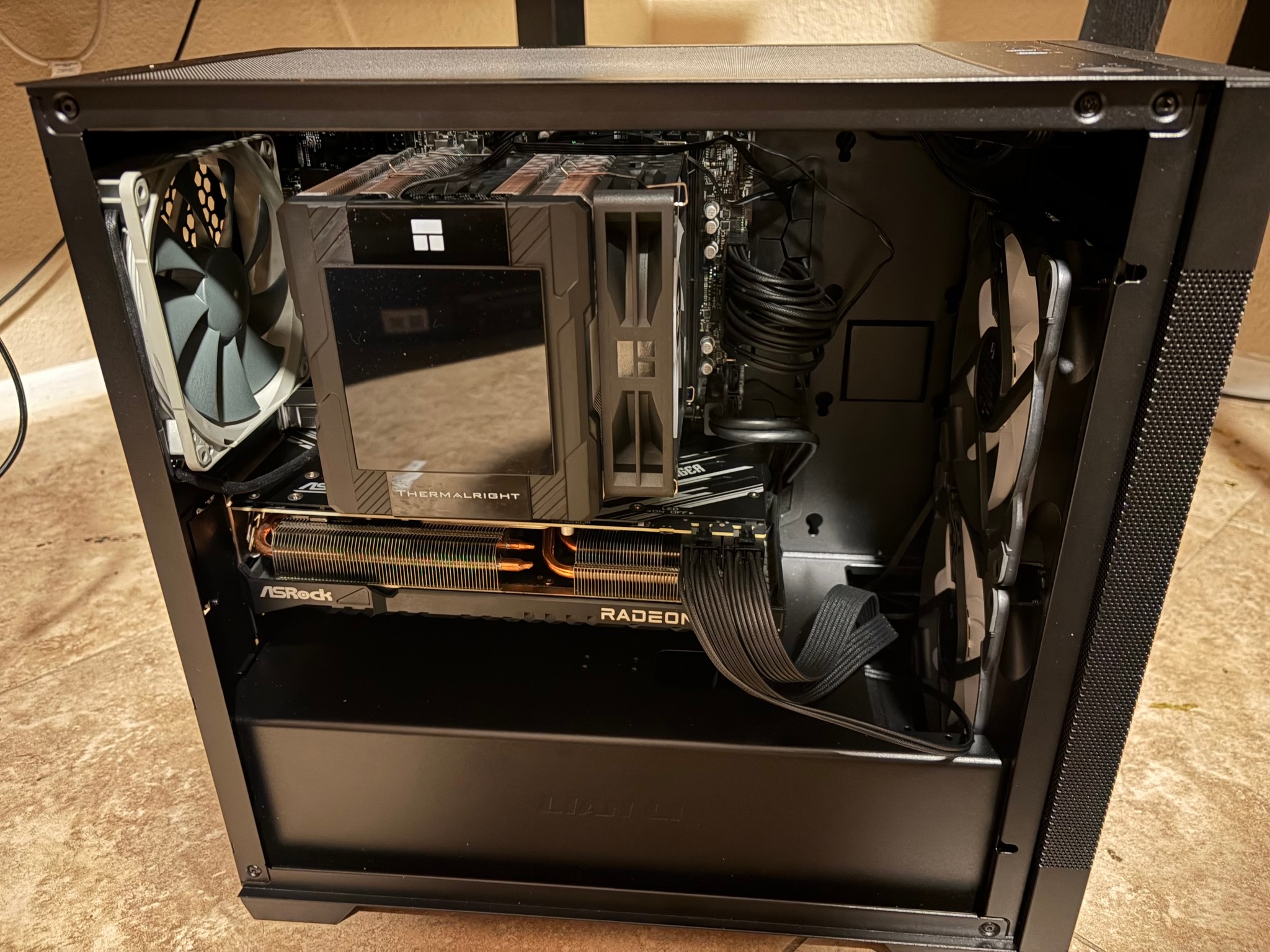 Radeon RX 7800 XT Custom Gaming PC - Ryzen 5 7500X3D, 16GB RAM, 512GB NVMe SSD