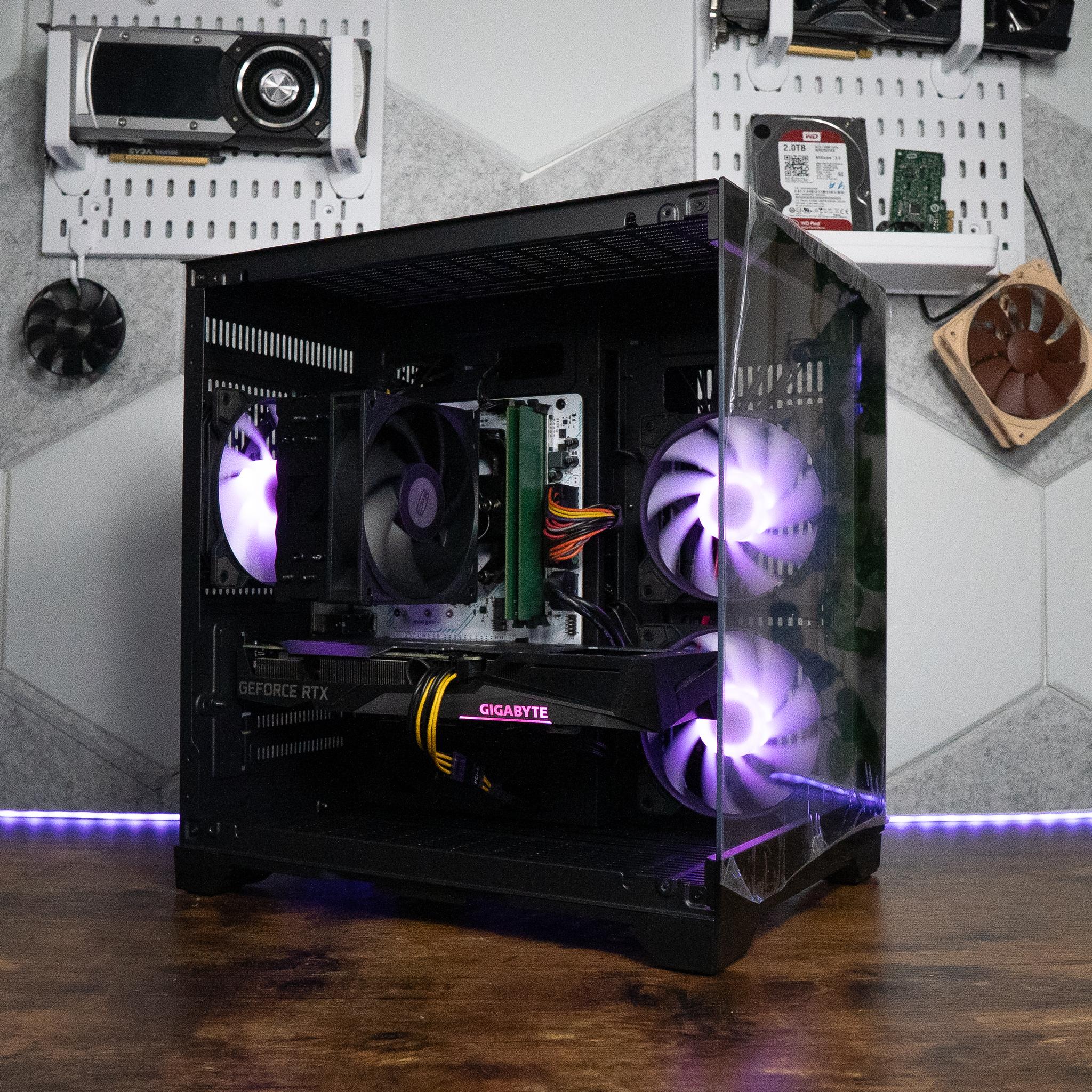 🌌🛰️ | GIGABYTE RTX 3060 12GB | RYZEN 7 2700X | 16GB DDR4 RAM | 2TB | Y2K Hero SILVER