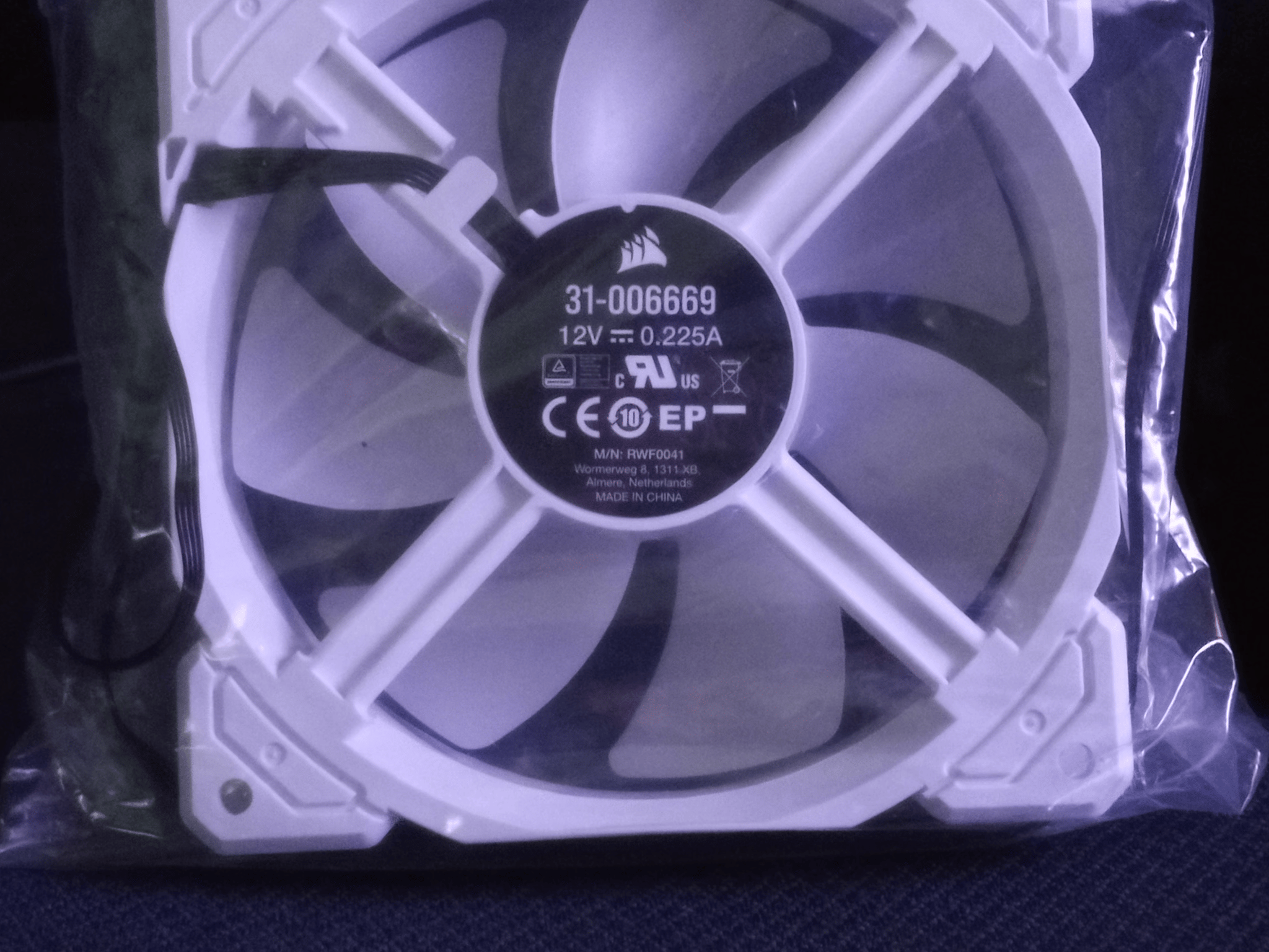 Corsair ML120 RGB White Magnetic Levitation Fans (Dual Pack)
