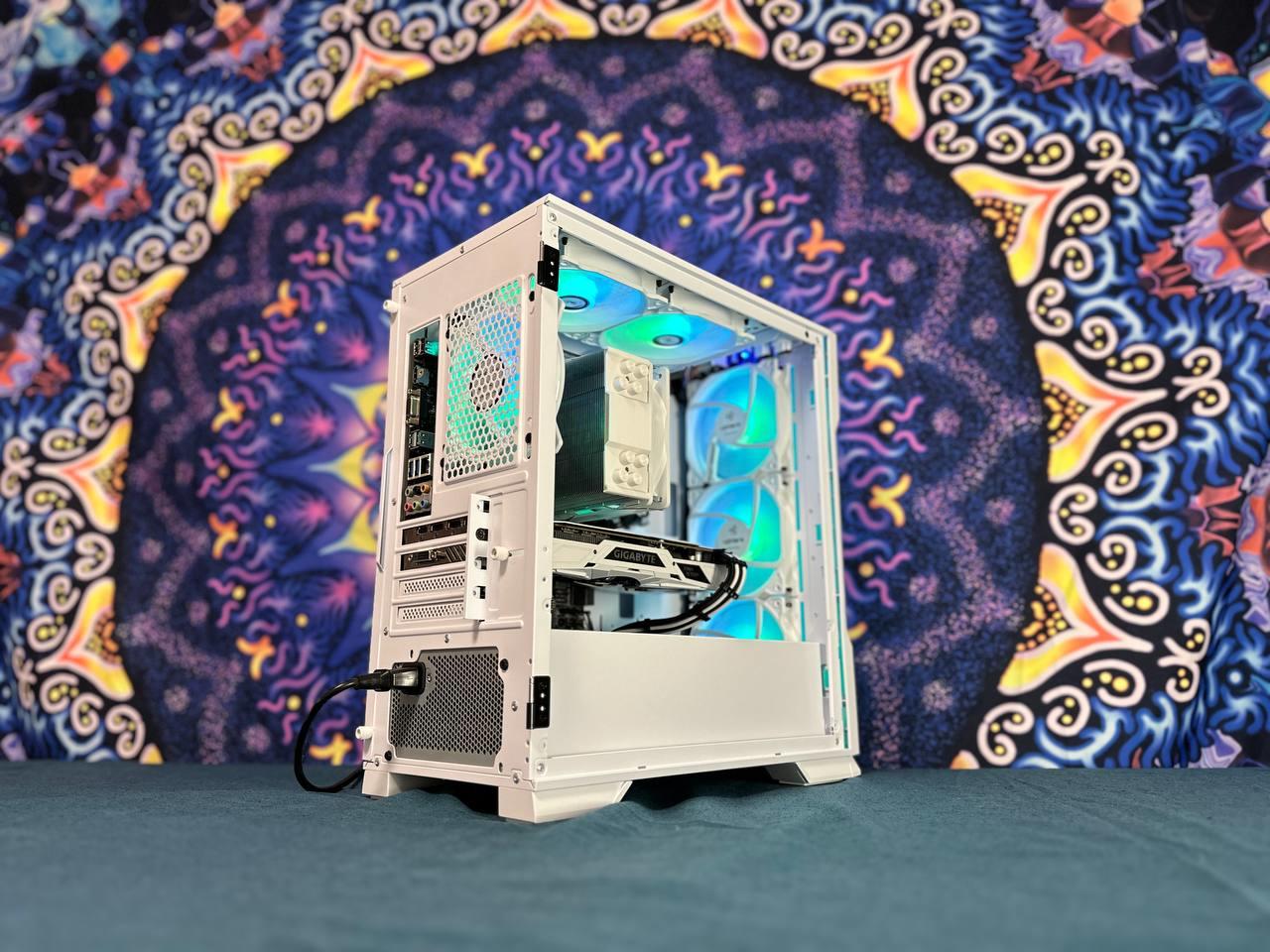 Black and White custom gaming PC I7-6700, 32 GB DDR4, GTX 1070 8 GB, 512GB SSD RGB Fans