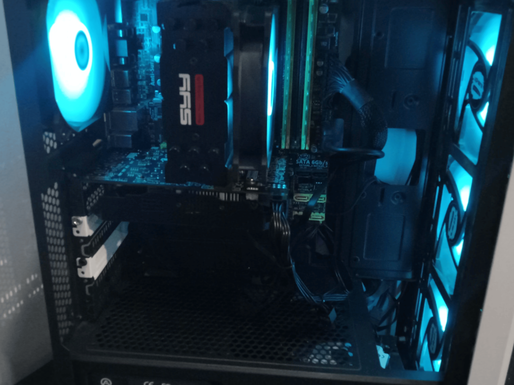 ON SALE / mid range i7 gaming pc. 